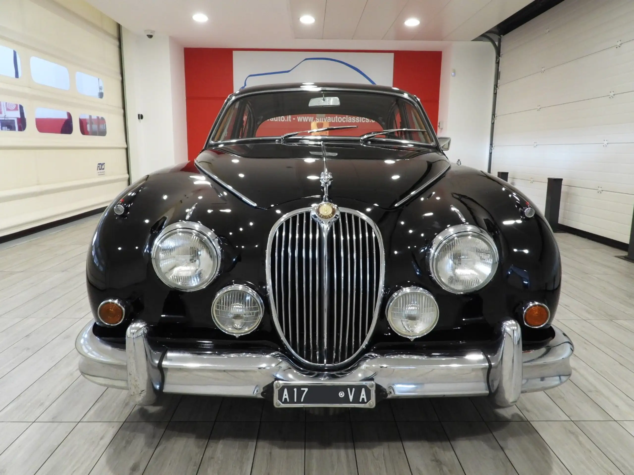 Jaguar - MK II