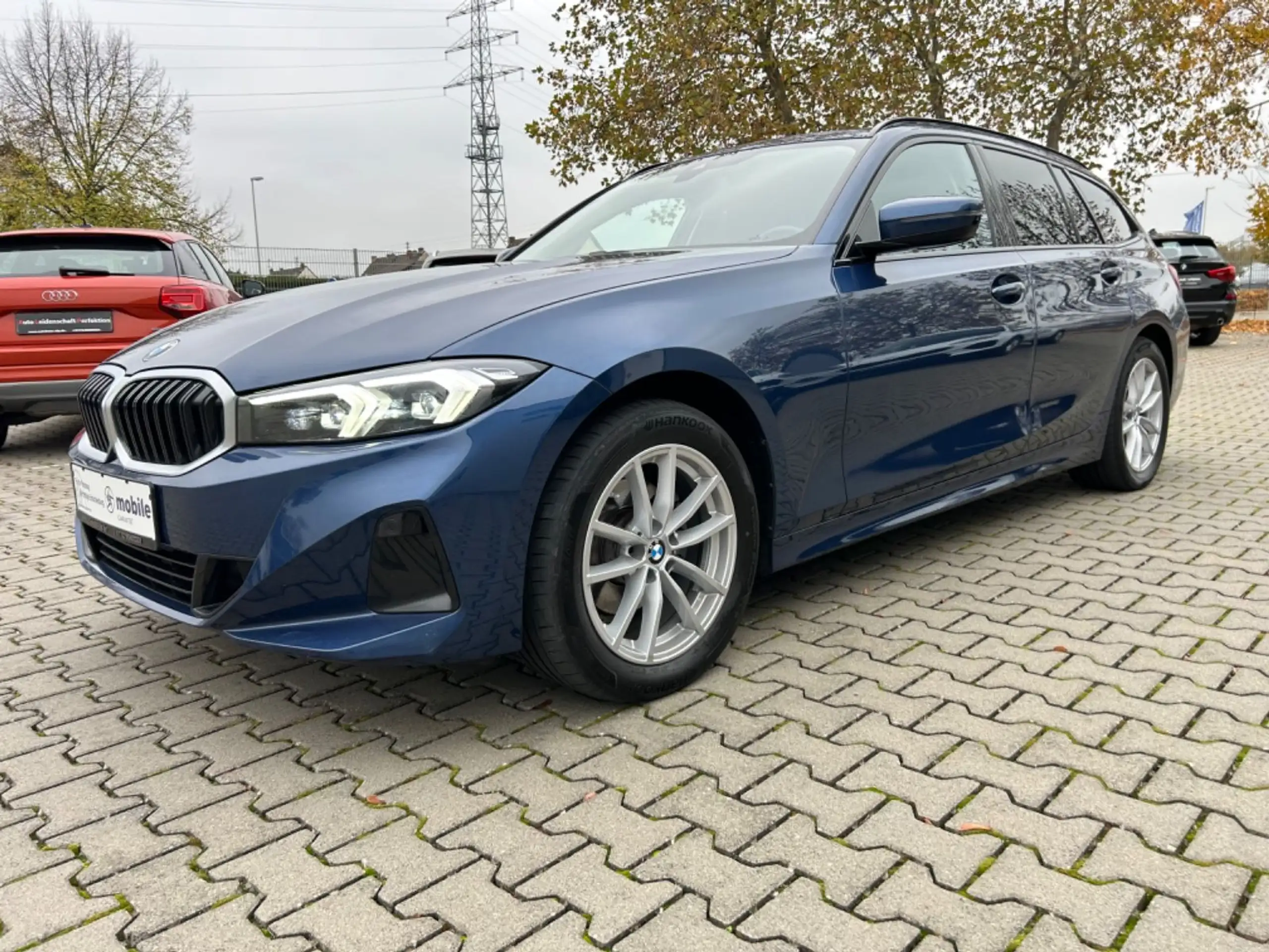 BMW - 320