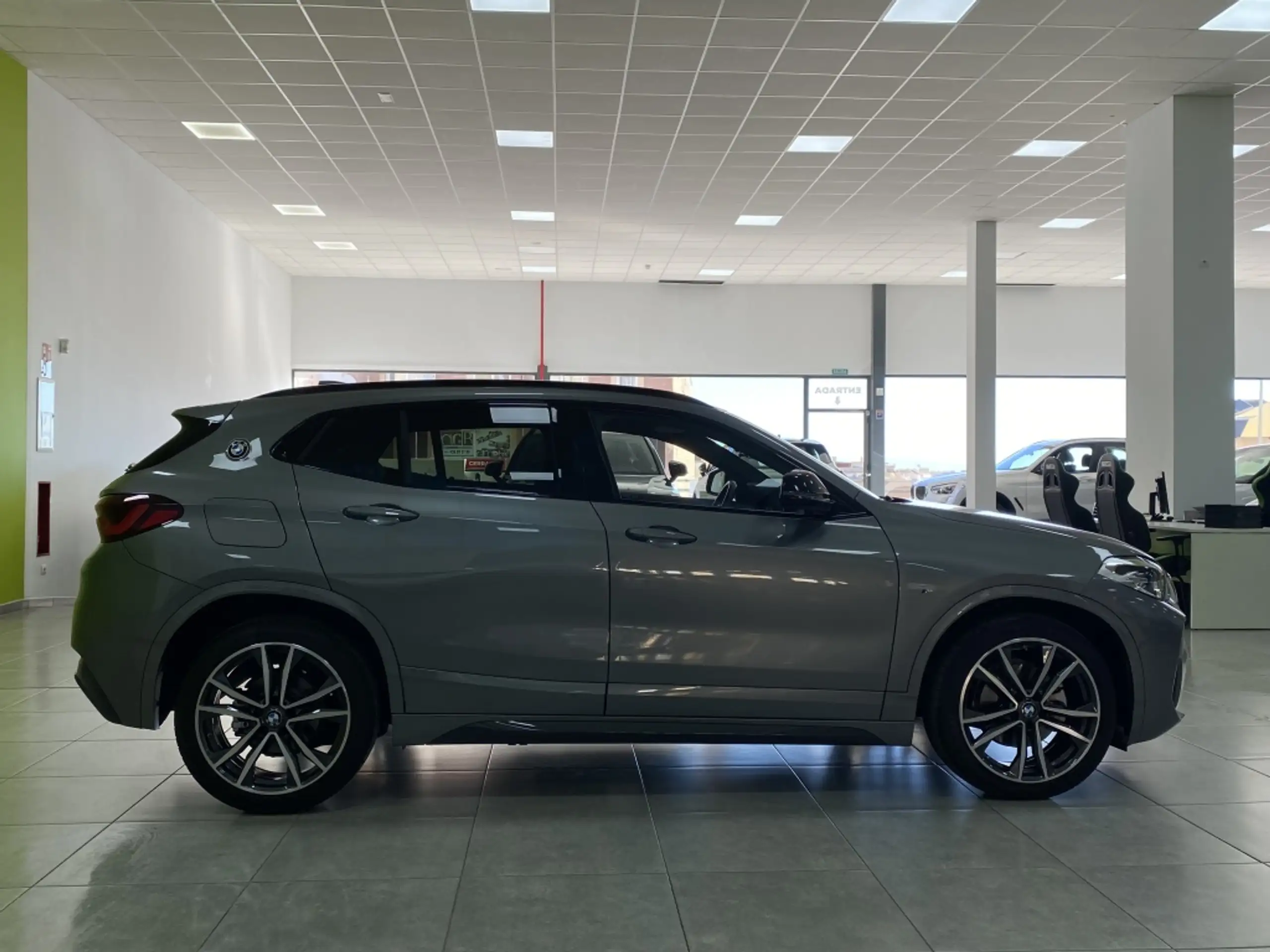 BMW - X2