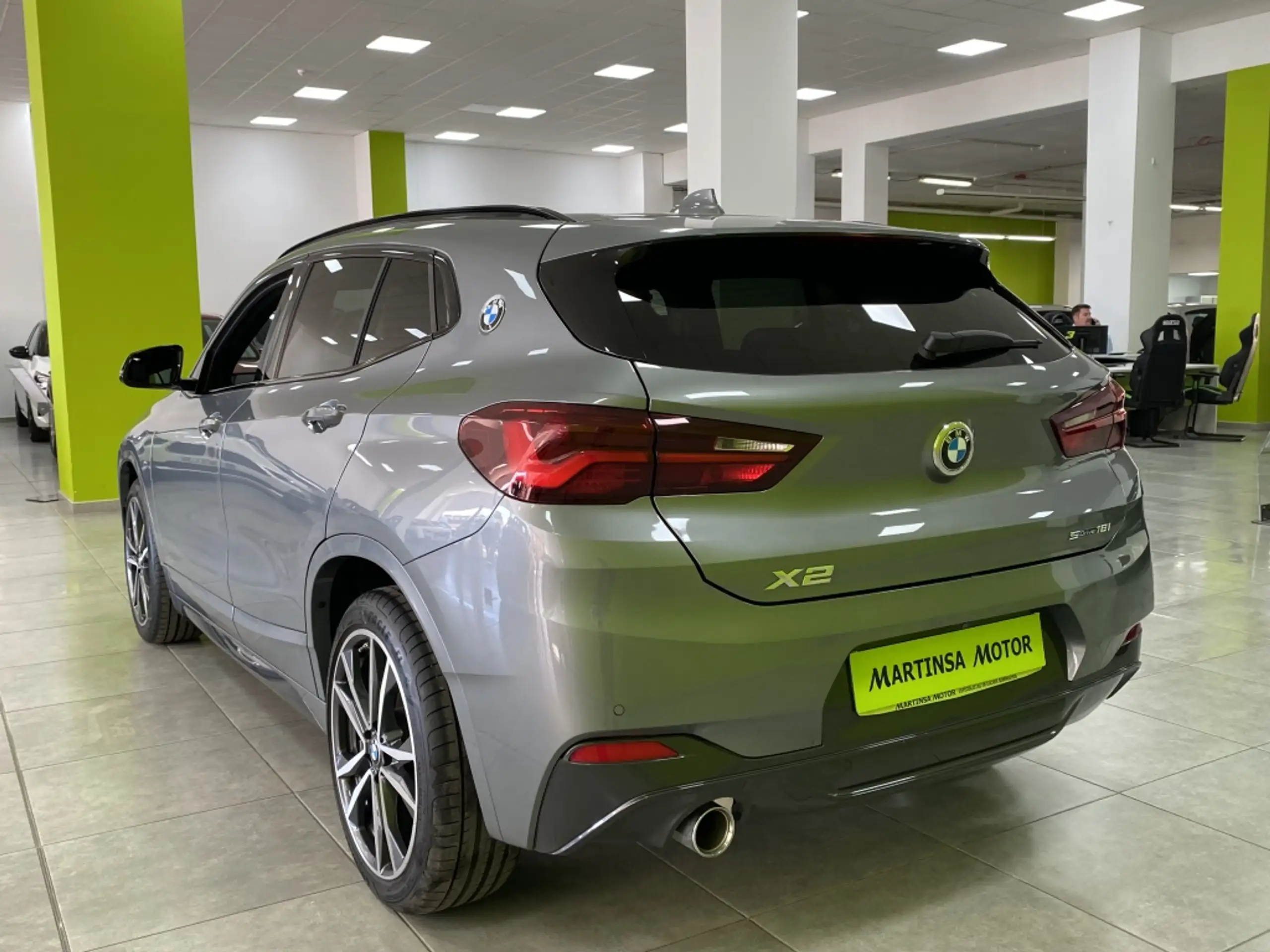 BMW - X2