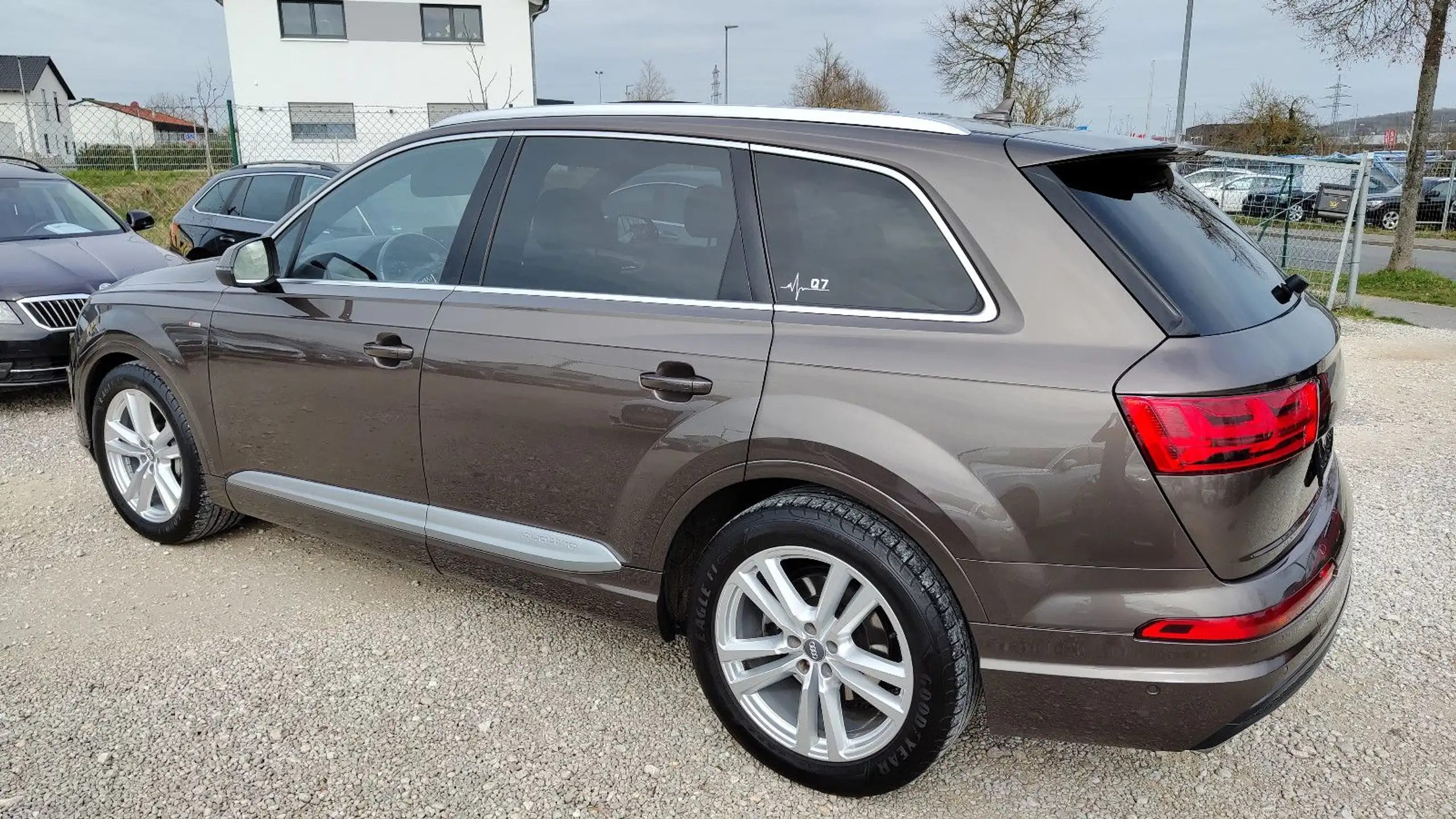 Audi - Q7