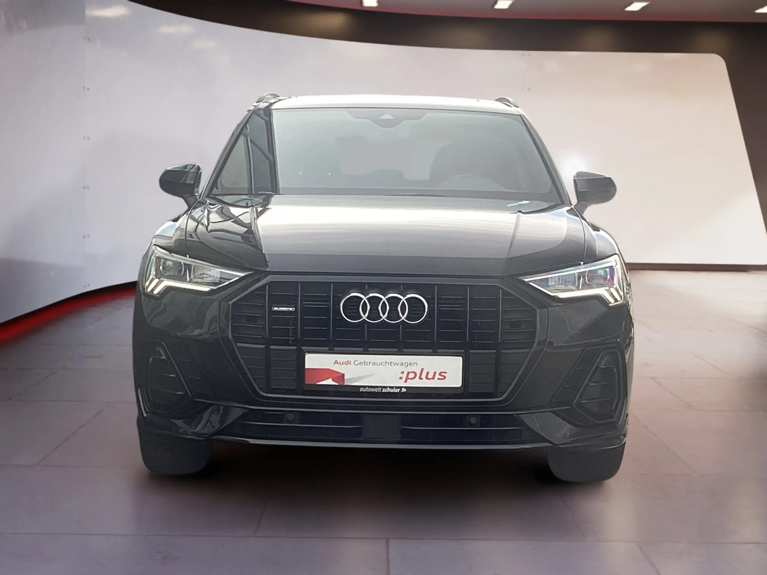 Audi - Q3