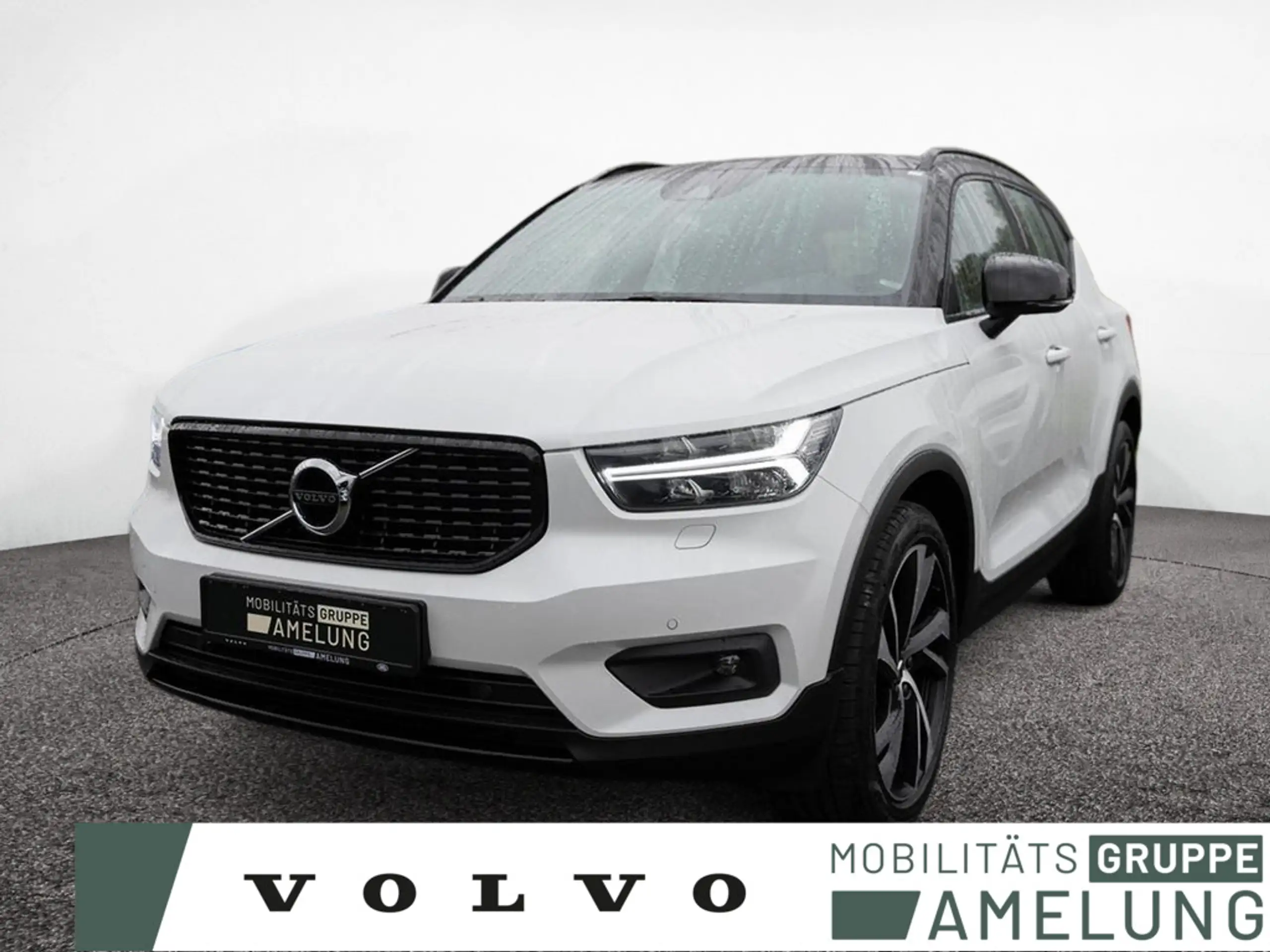 Volvo - XC40