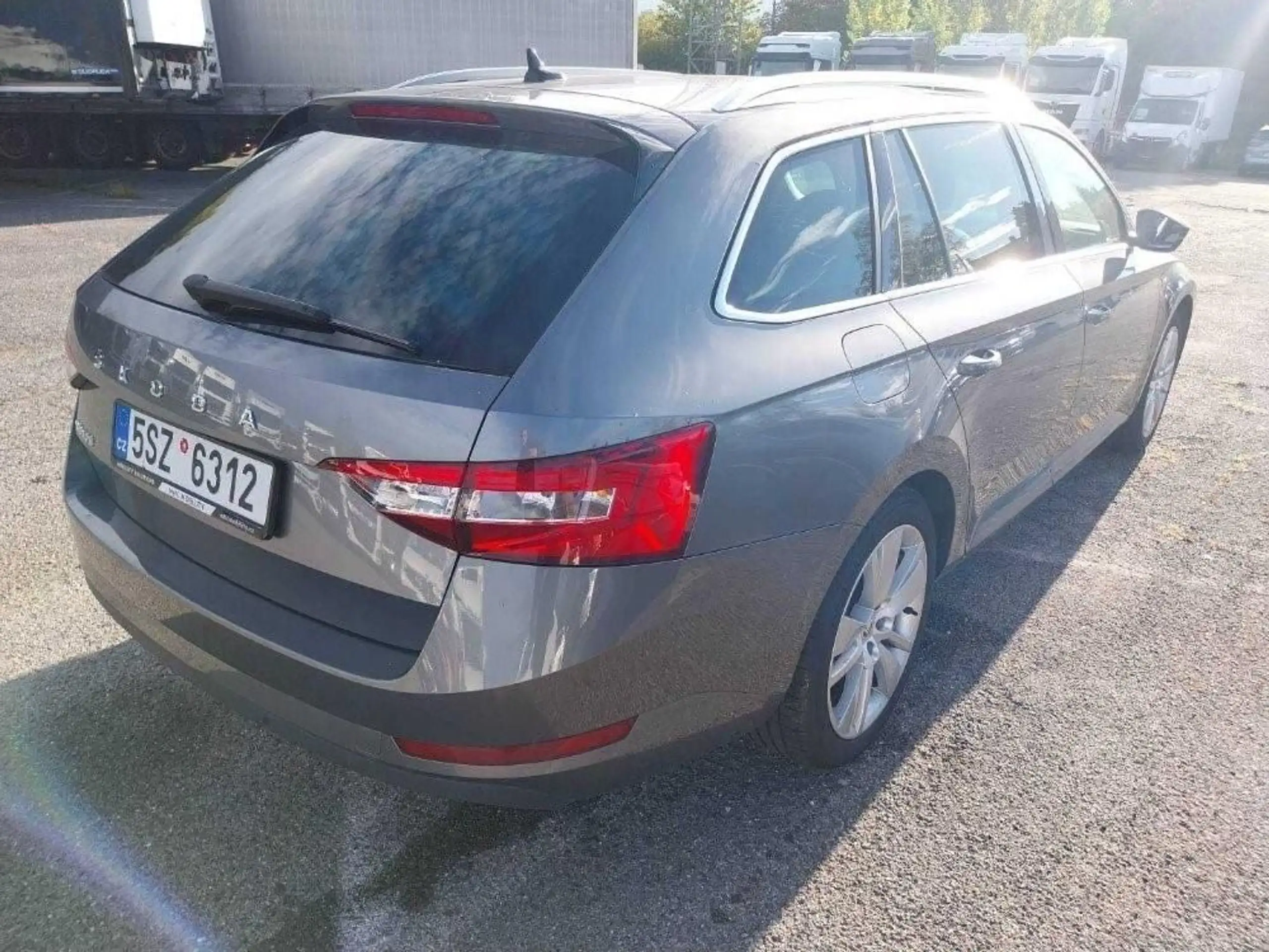 Skoda - Superb