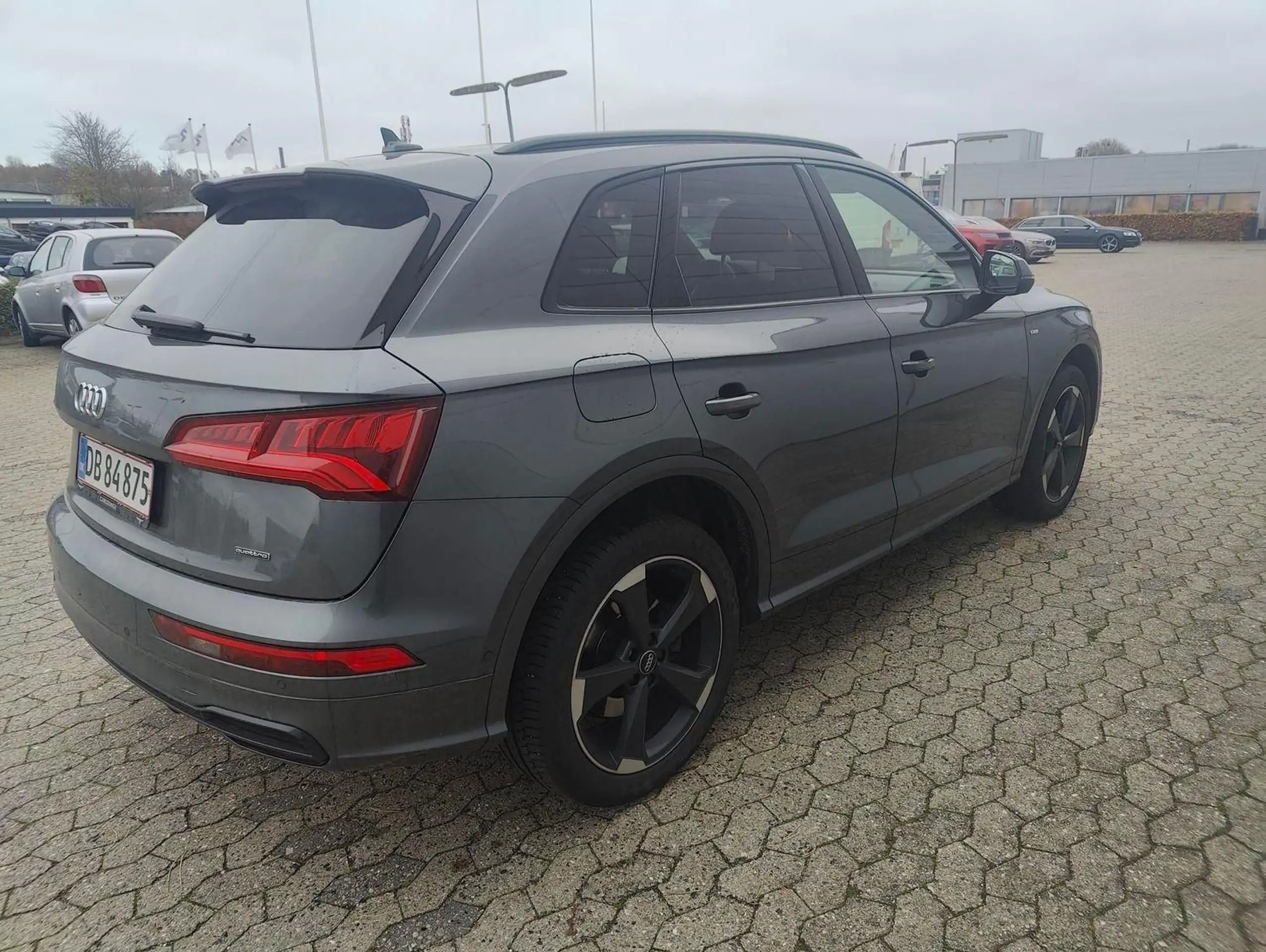 Audi - Q5