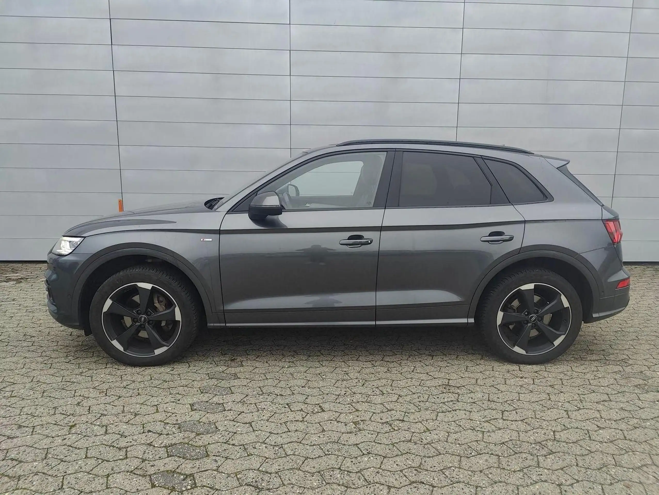 Audi - Q5