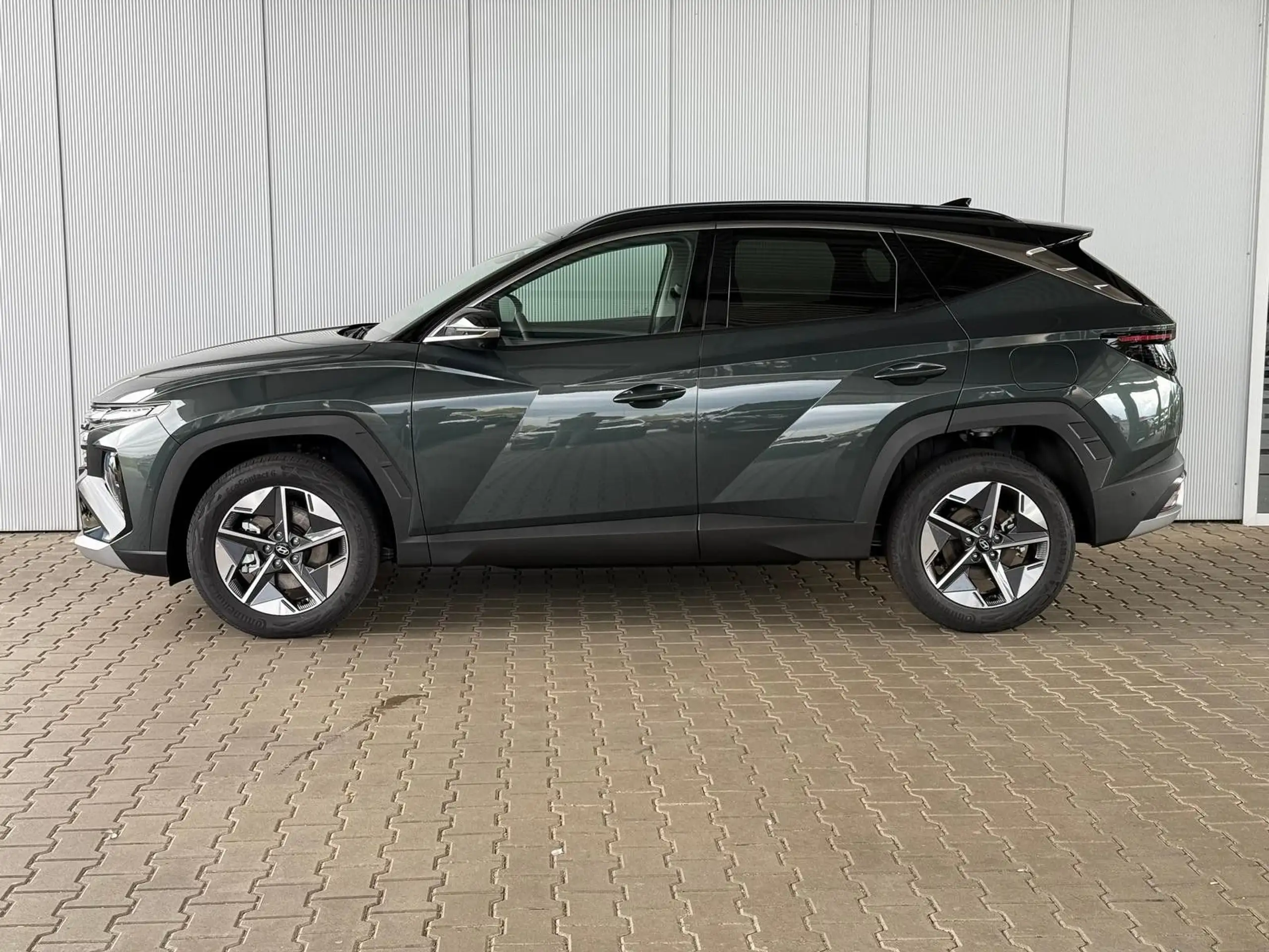 Hyundai - TUCSON