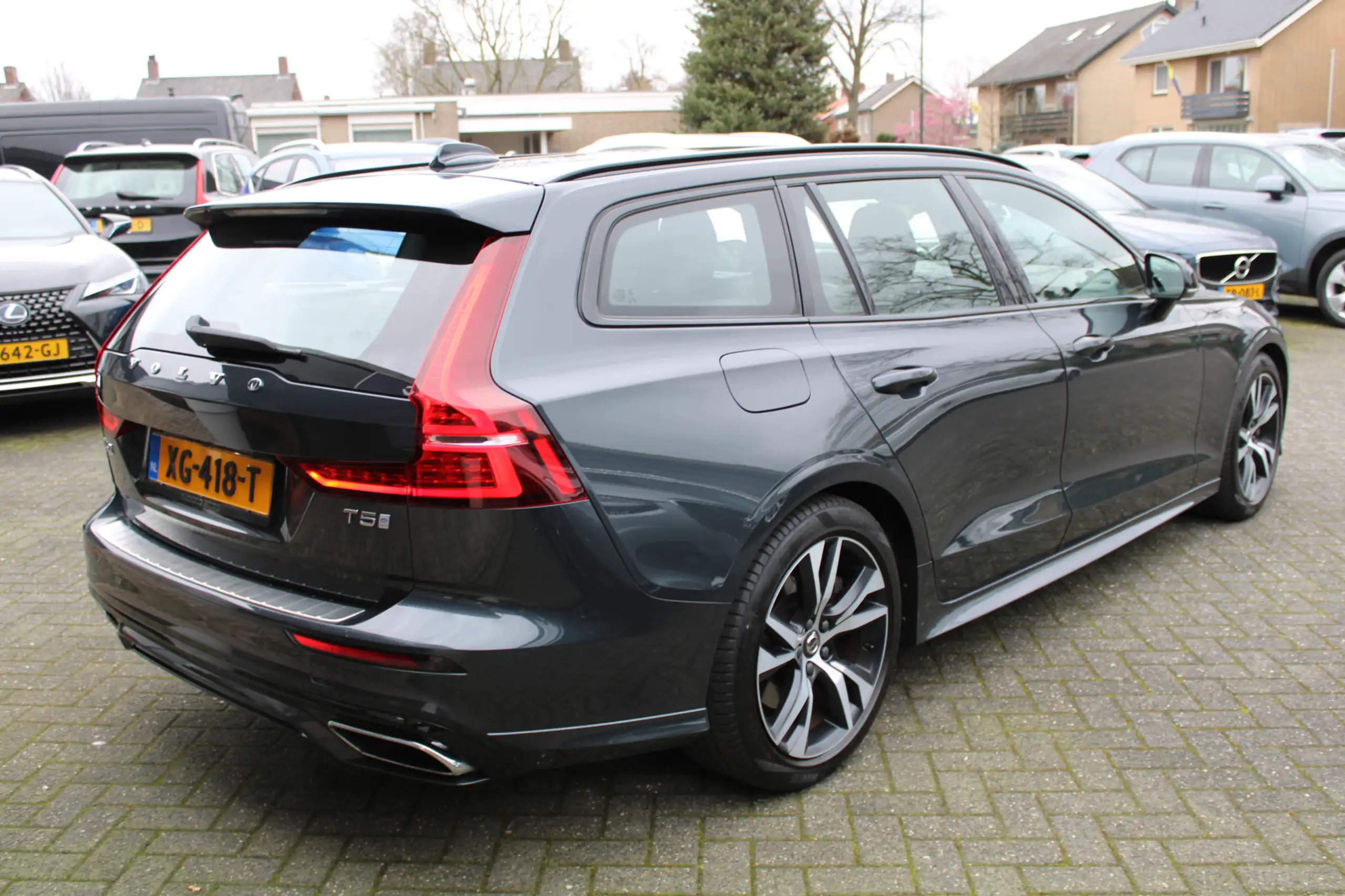 Volvo - V60