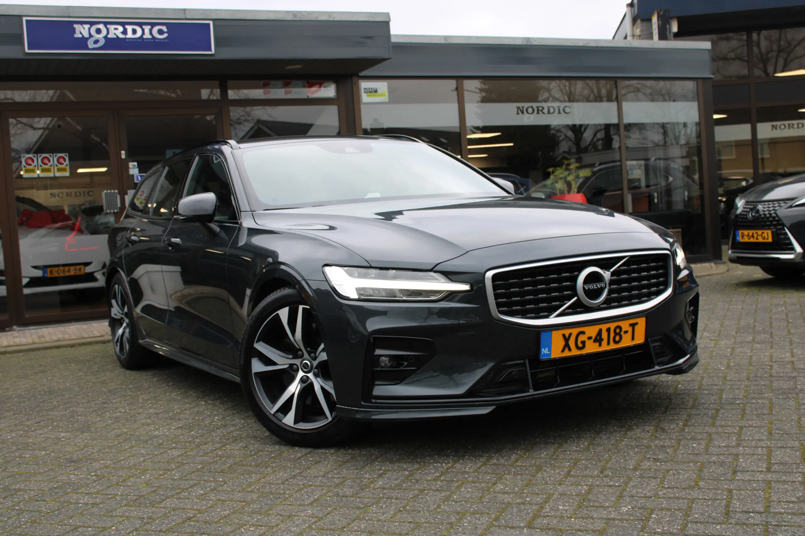 Volvo - V60