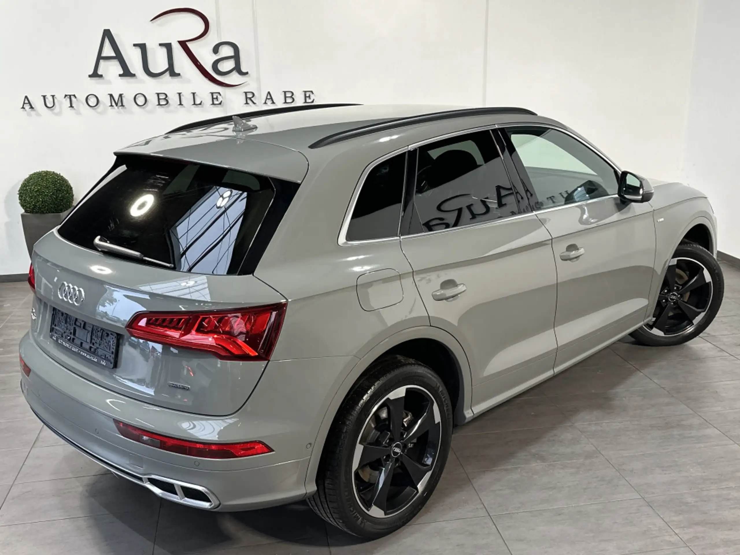 Audi - Q5