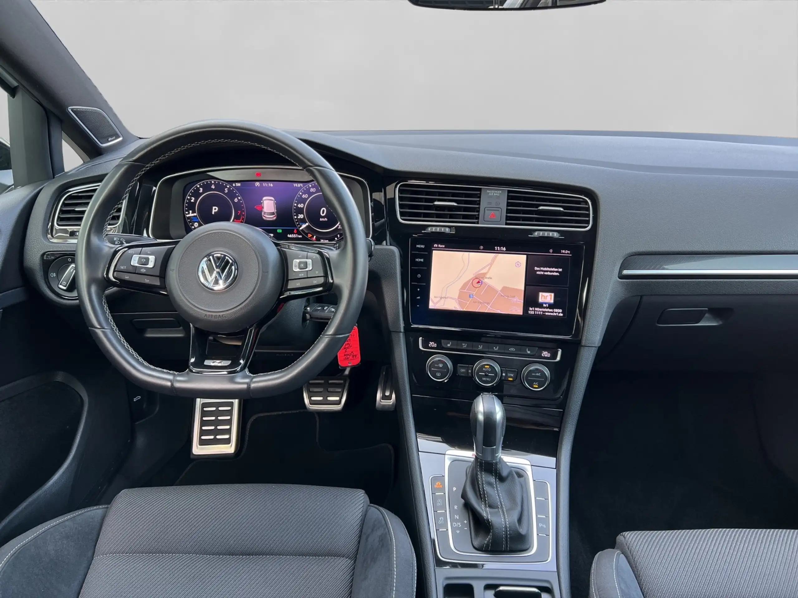 Volkswagen - Golf