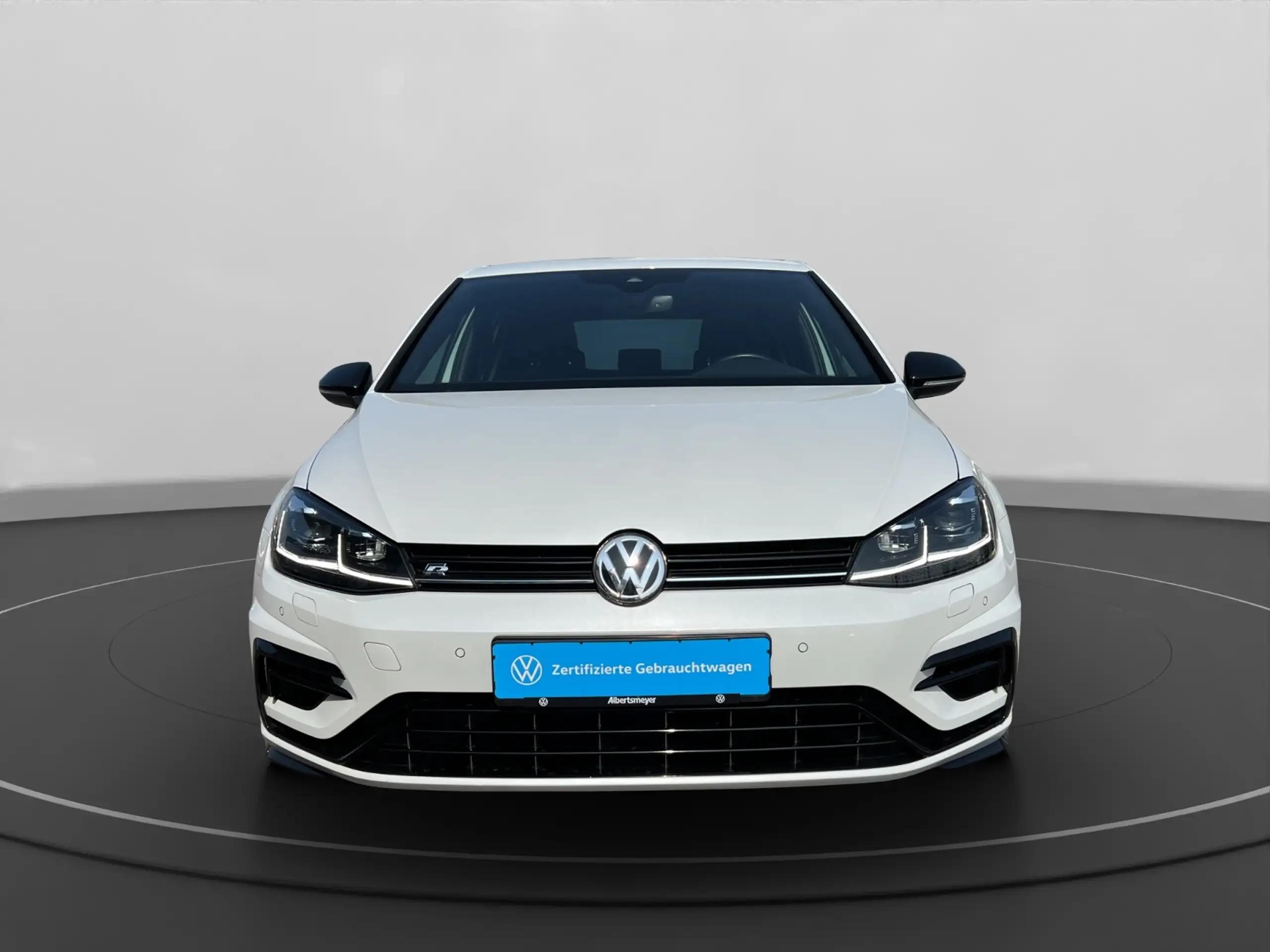 Volkswagen - Golf