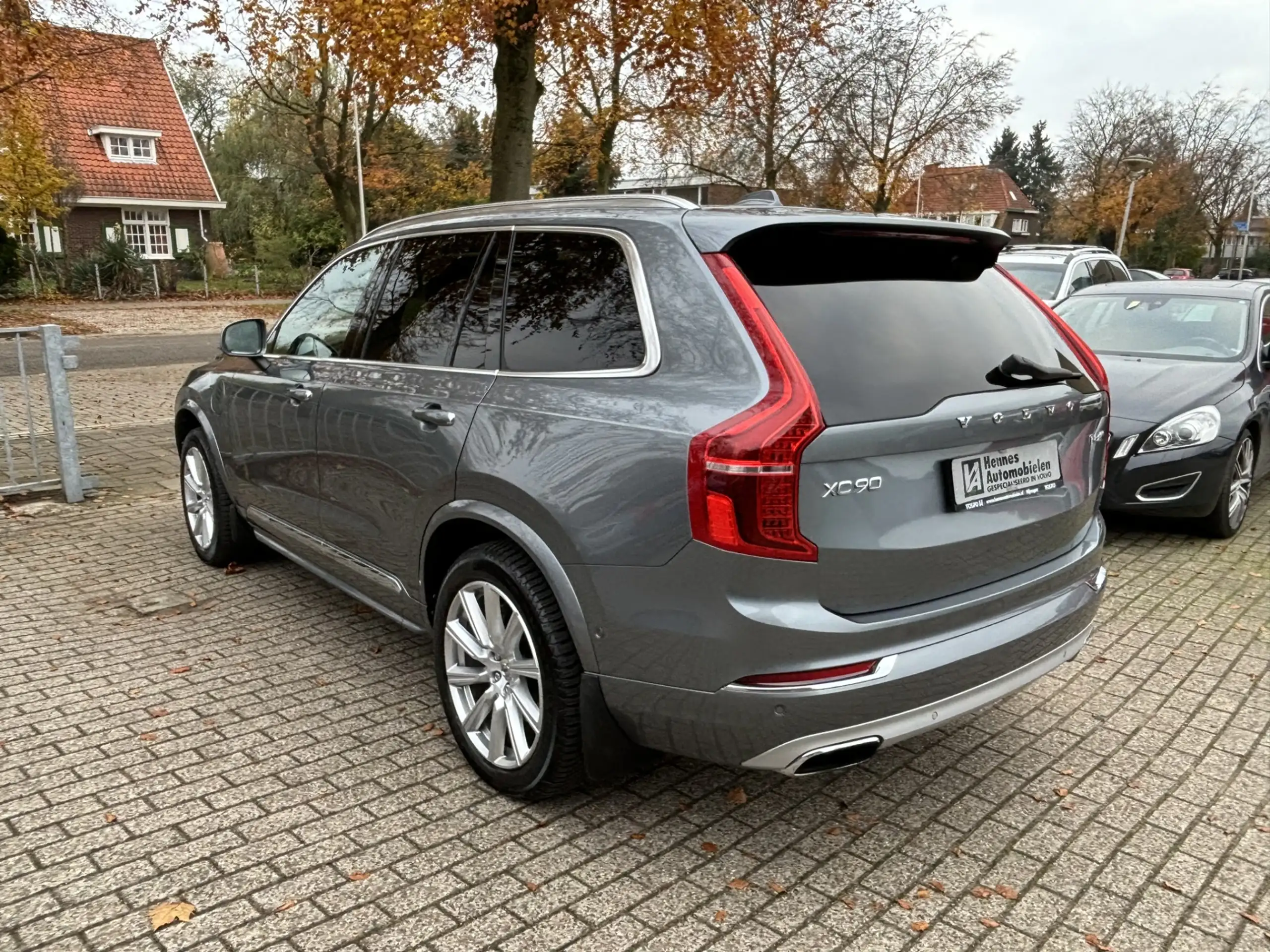 Volvo - XC90