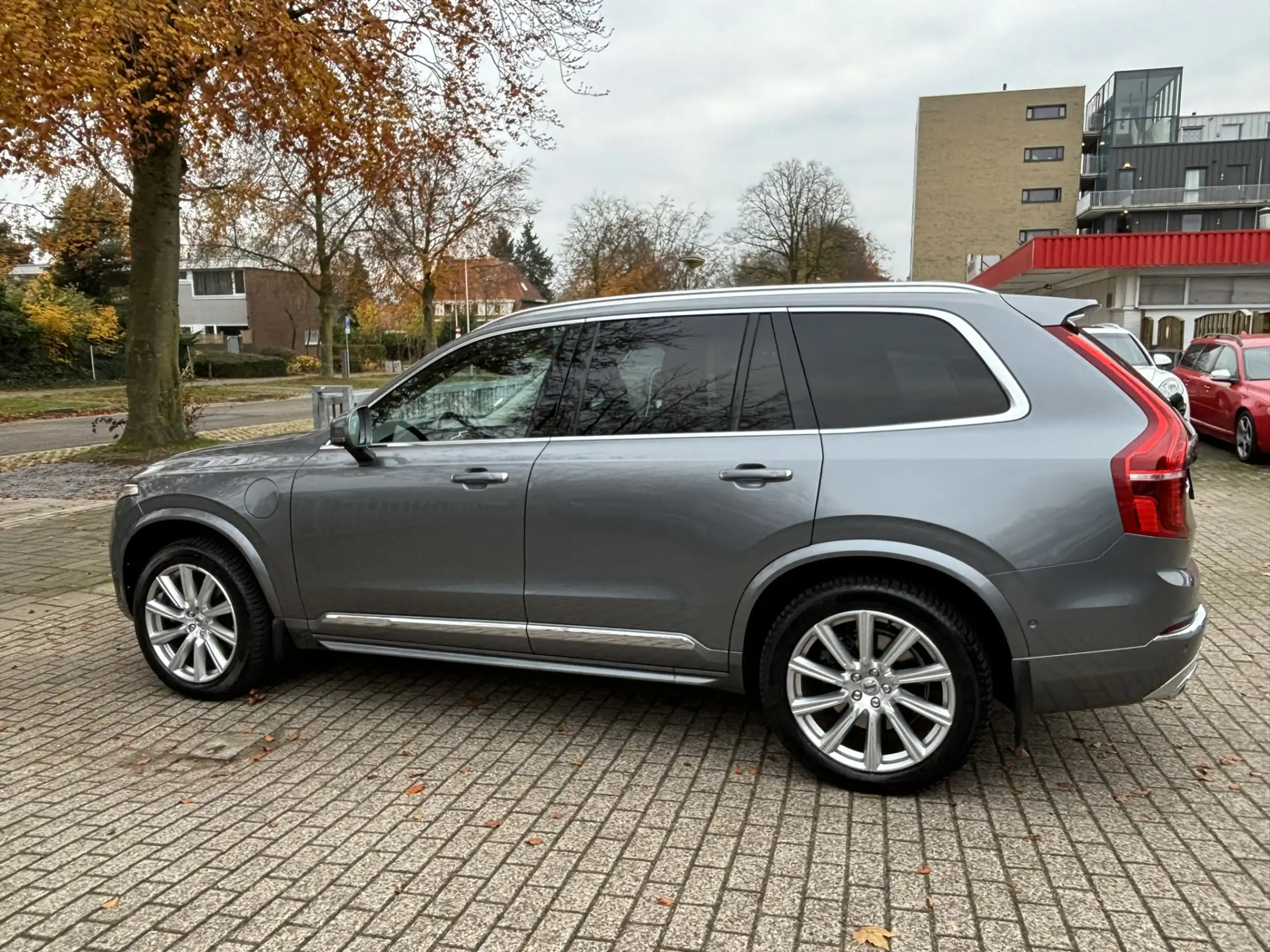 Volvo - XC90