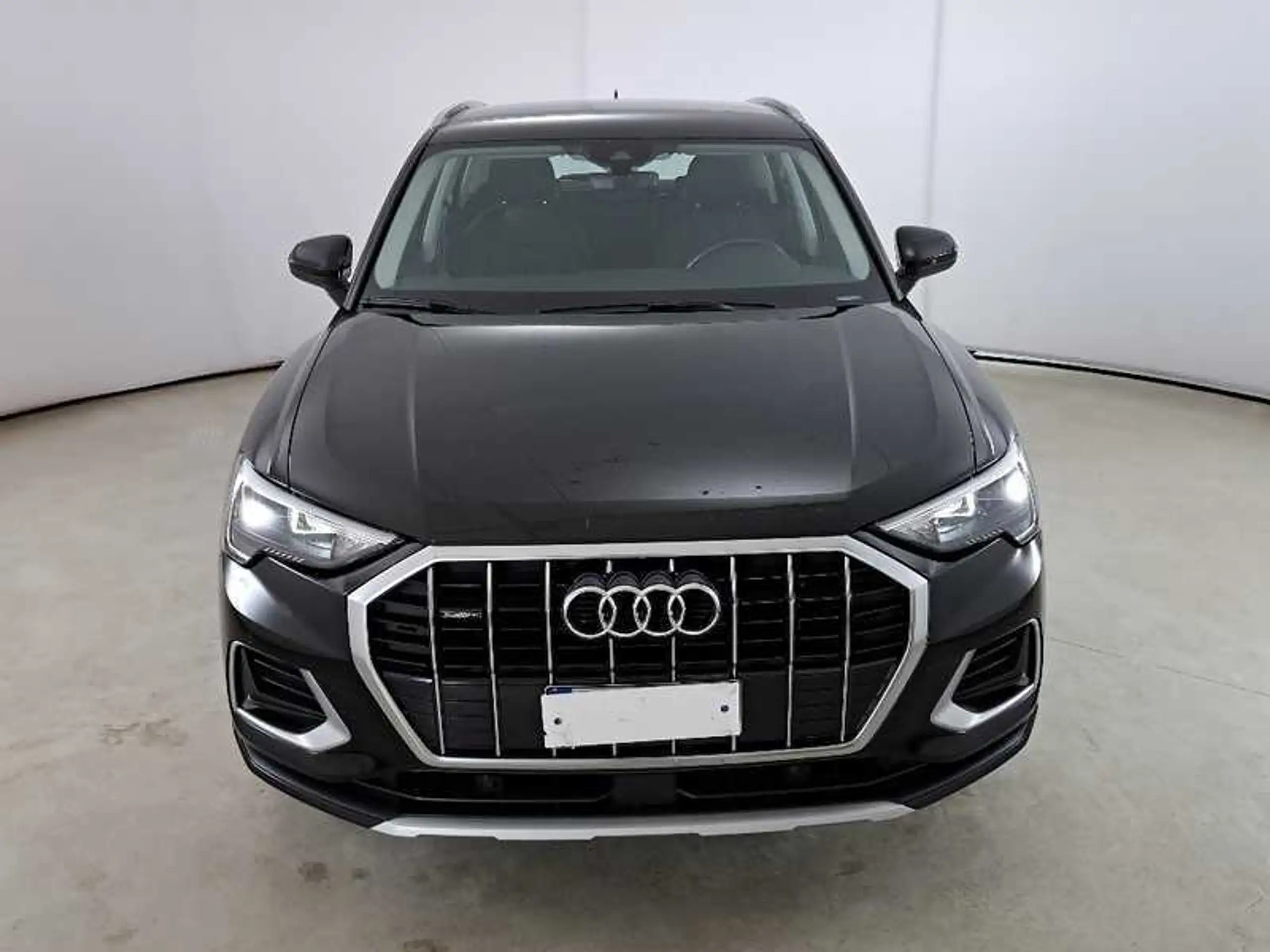 Audi - Q3