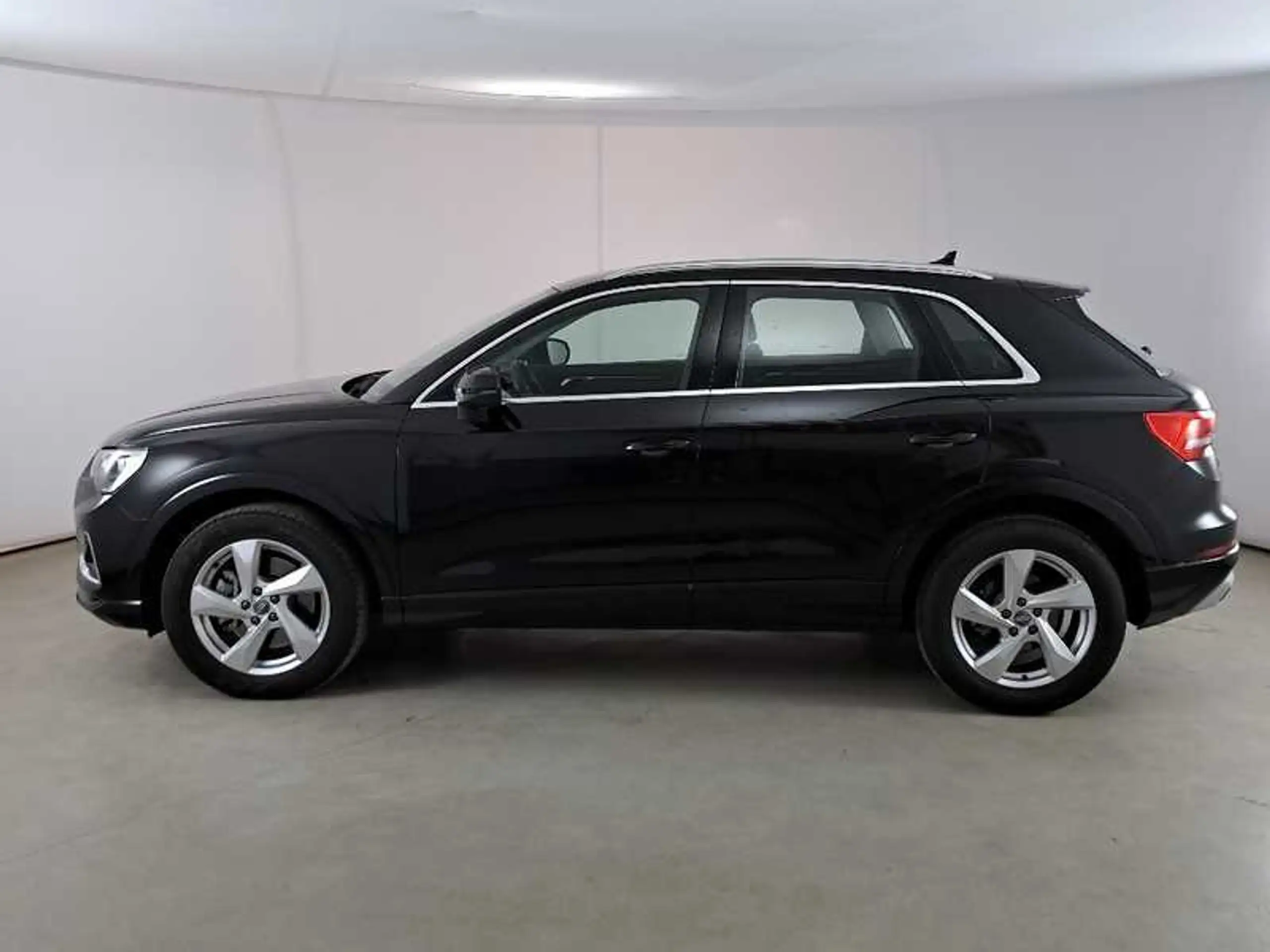 Audi - Q3