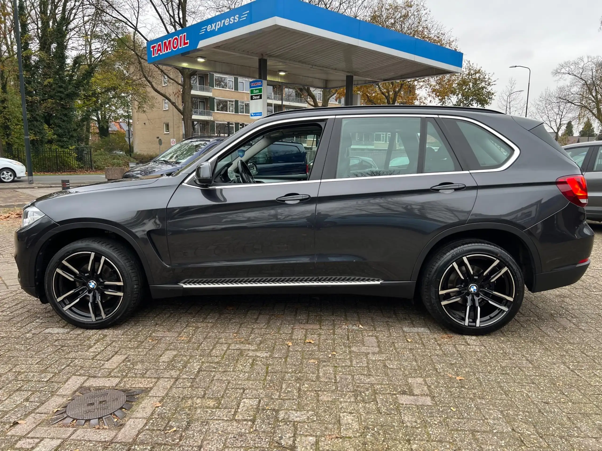 BMW - X5