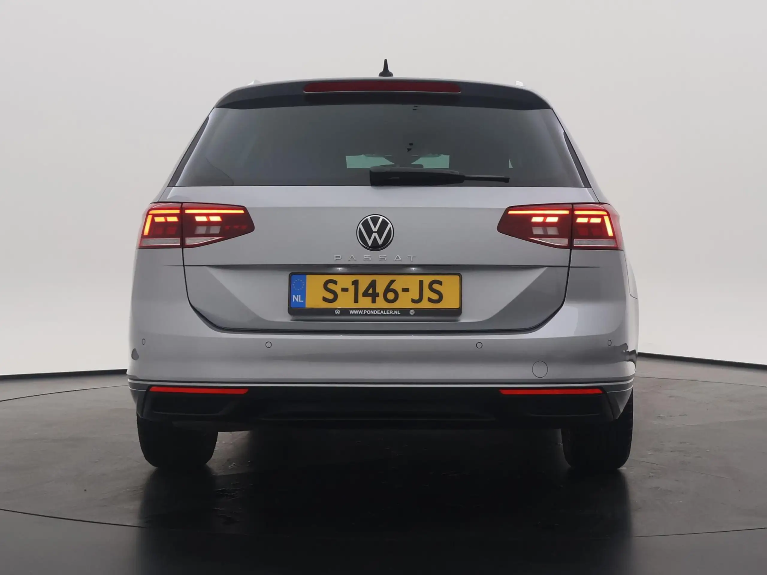 Volkswagen - Passat Variant