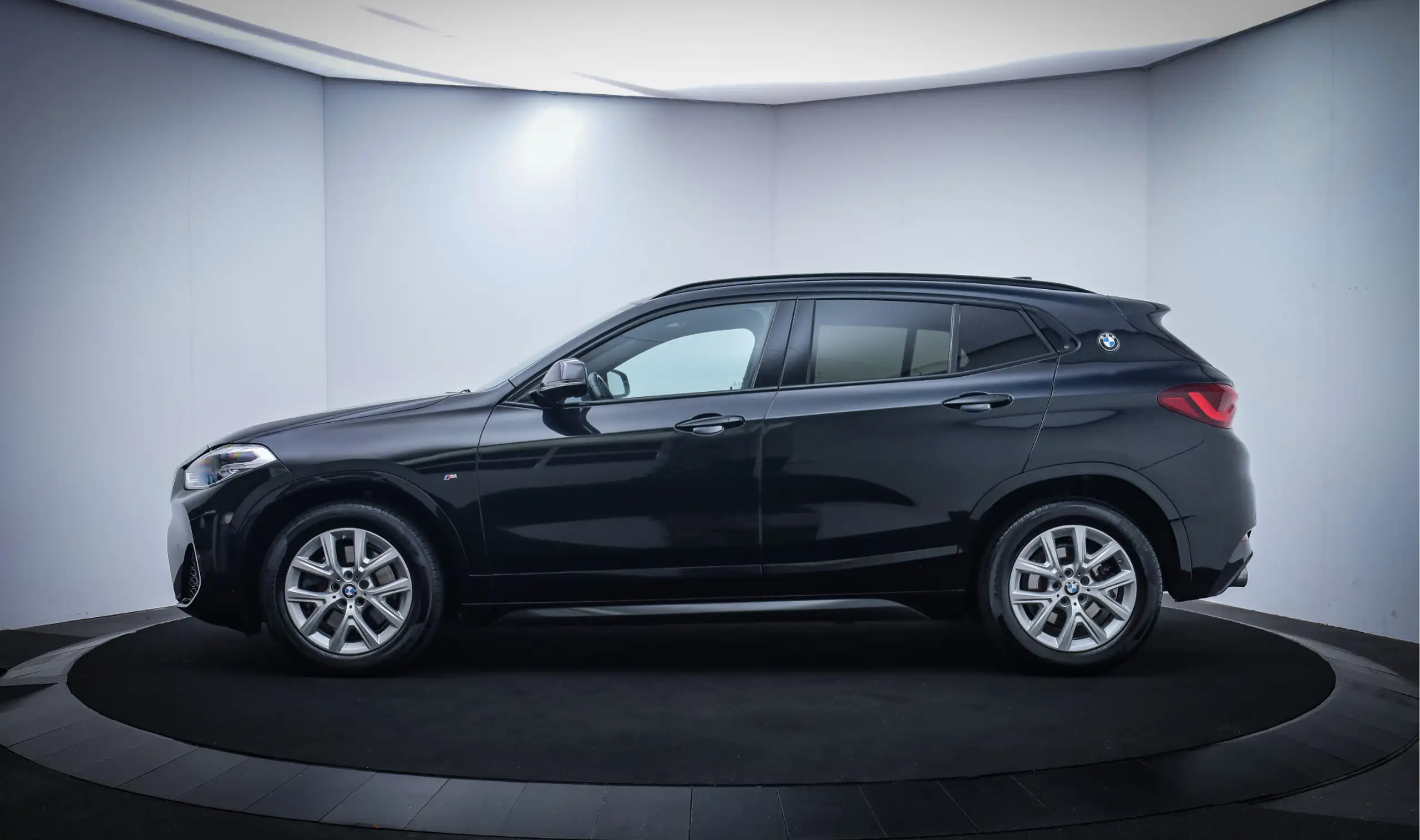 BMW - X2