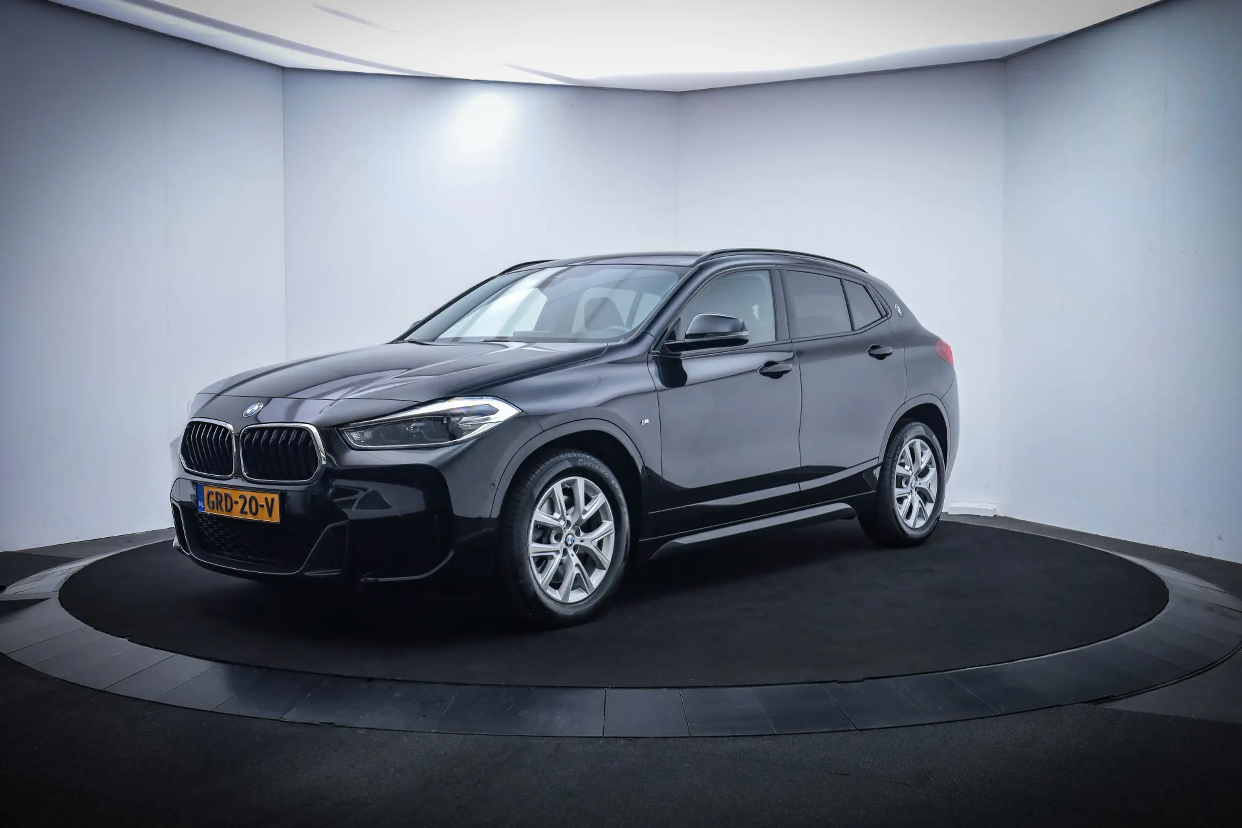 BMW - X2