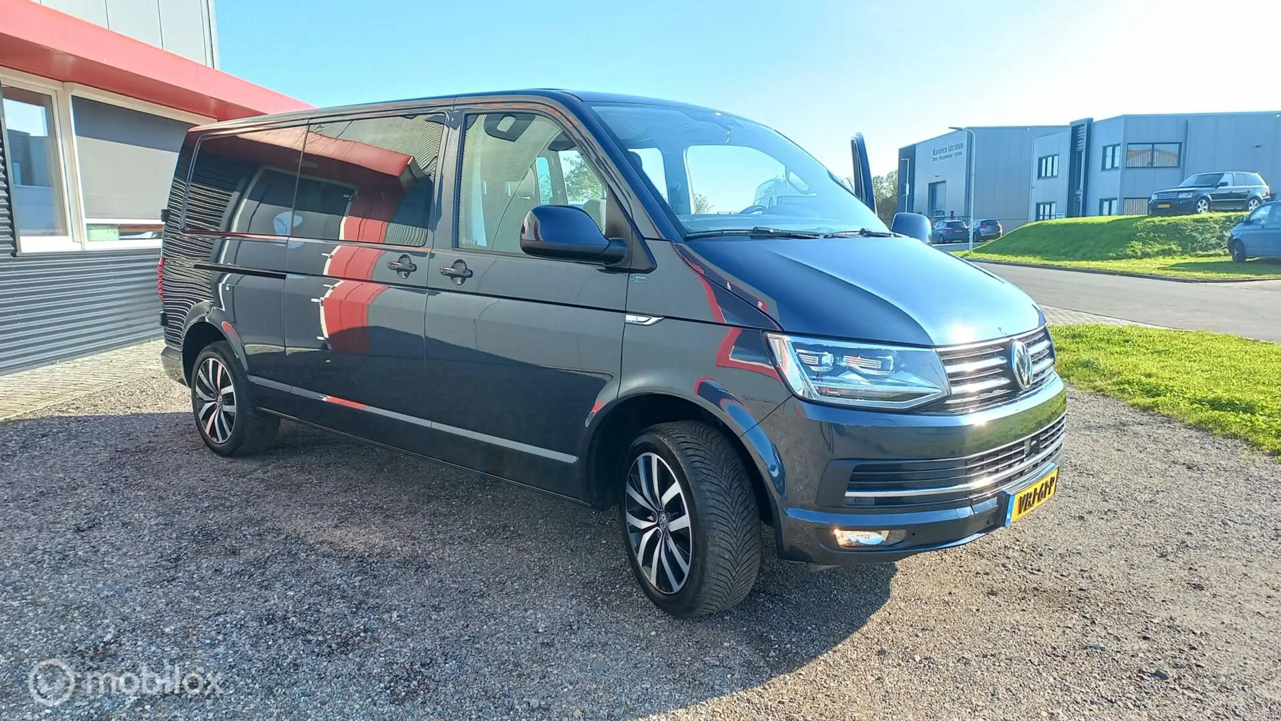 Volkswagen - T6.1 Transporter