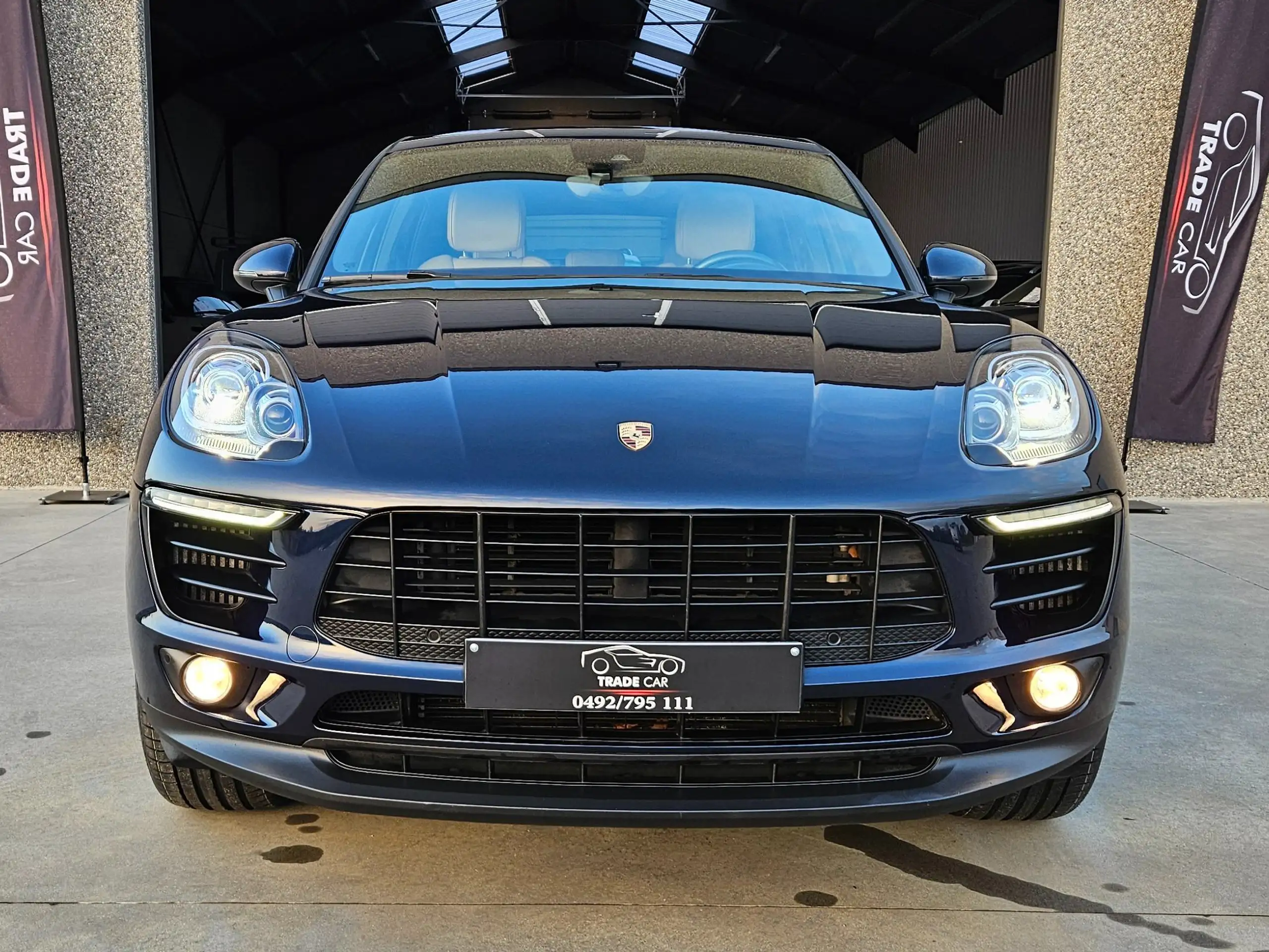 Porsche - Macan