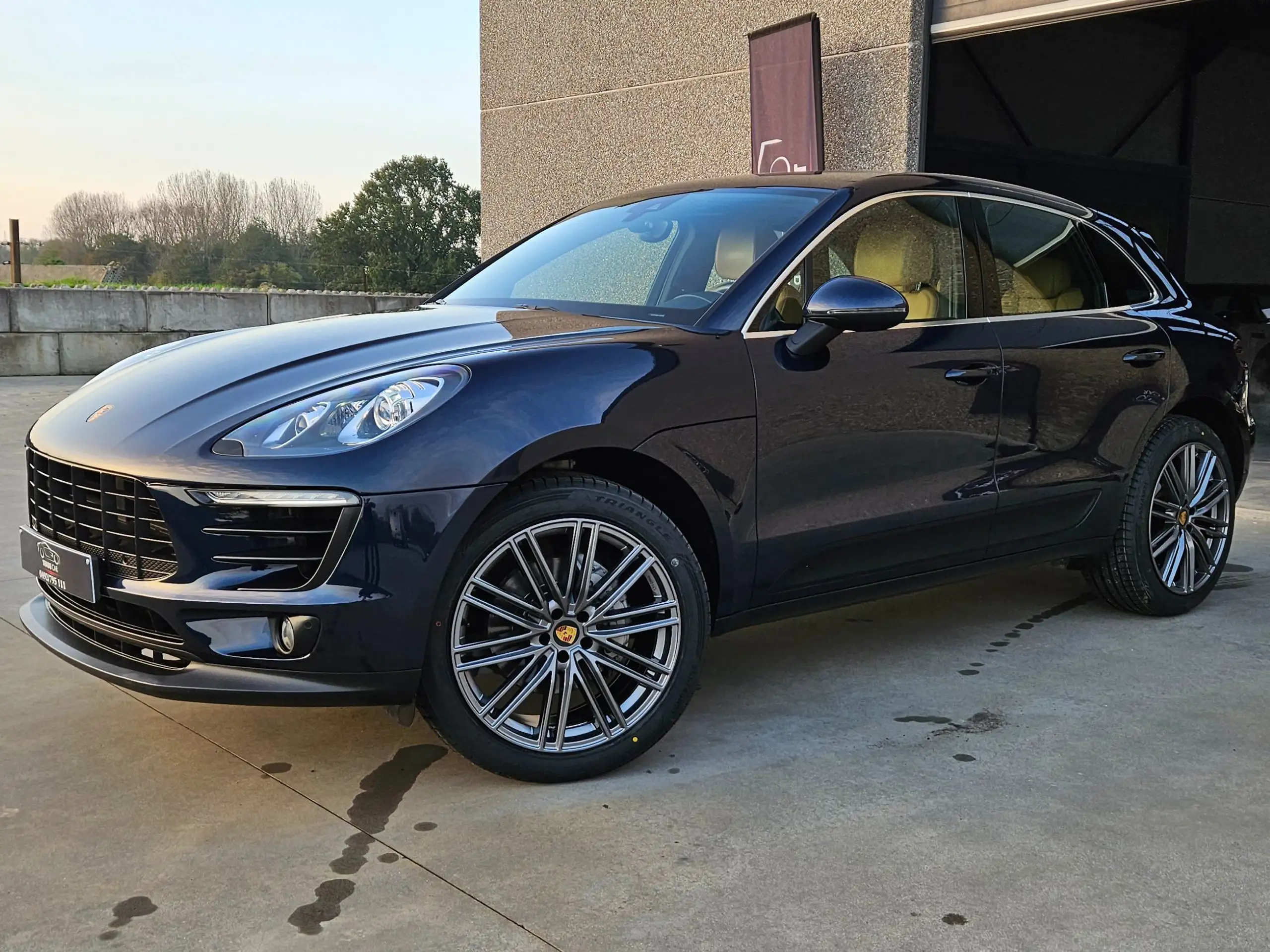 Porsche - Macan