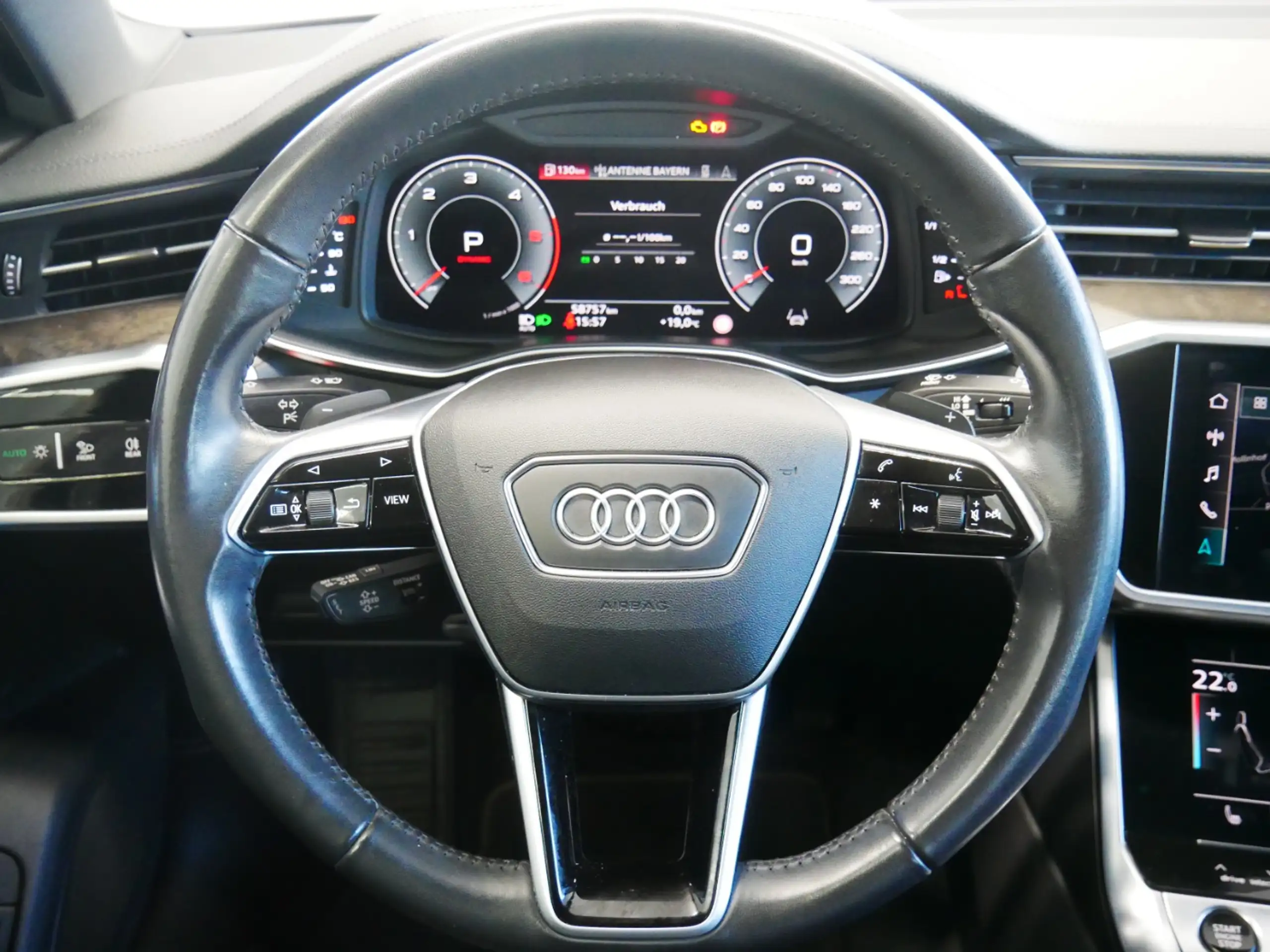 Audi - A6