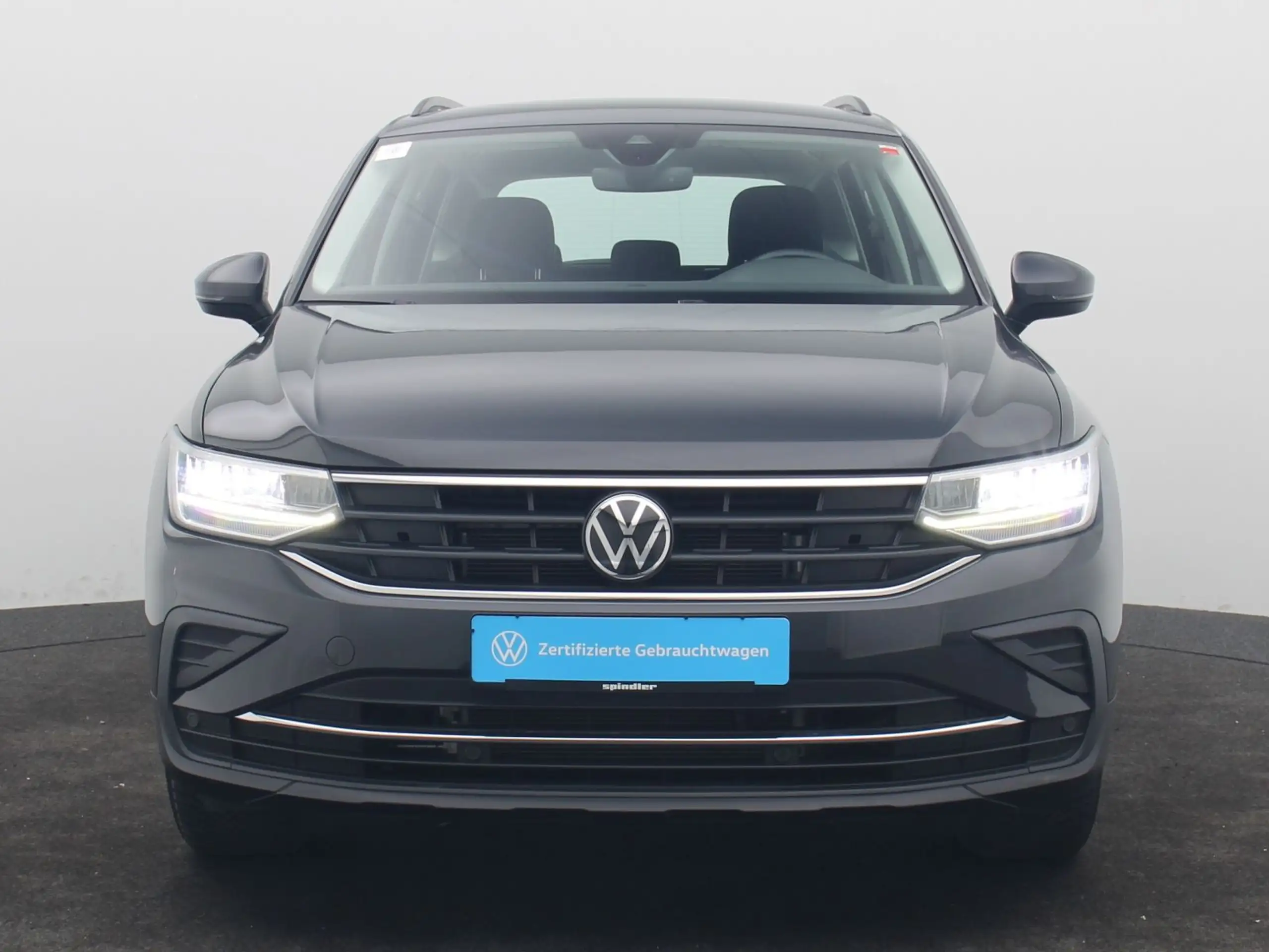 Volkswagen - Tiguan