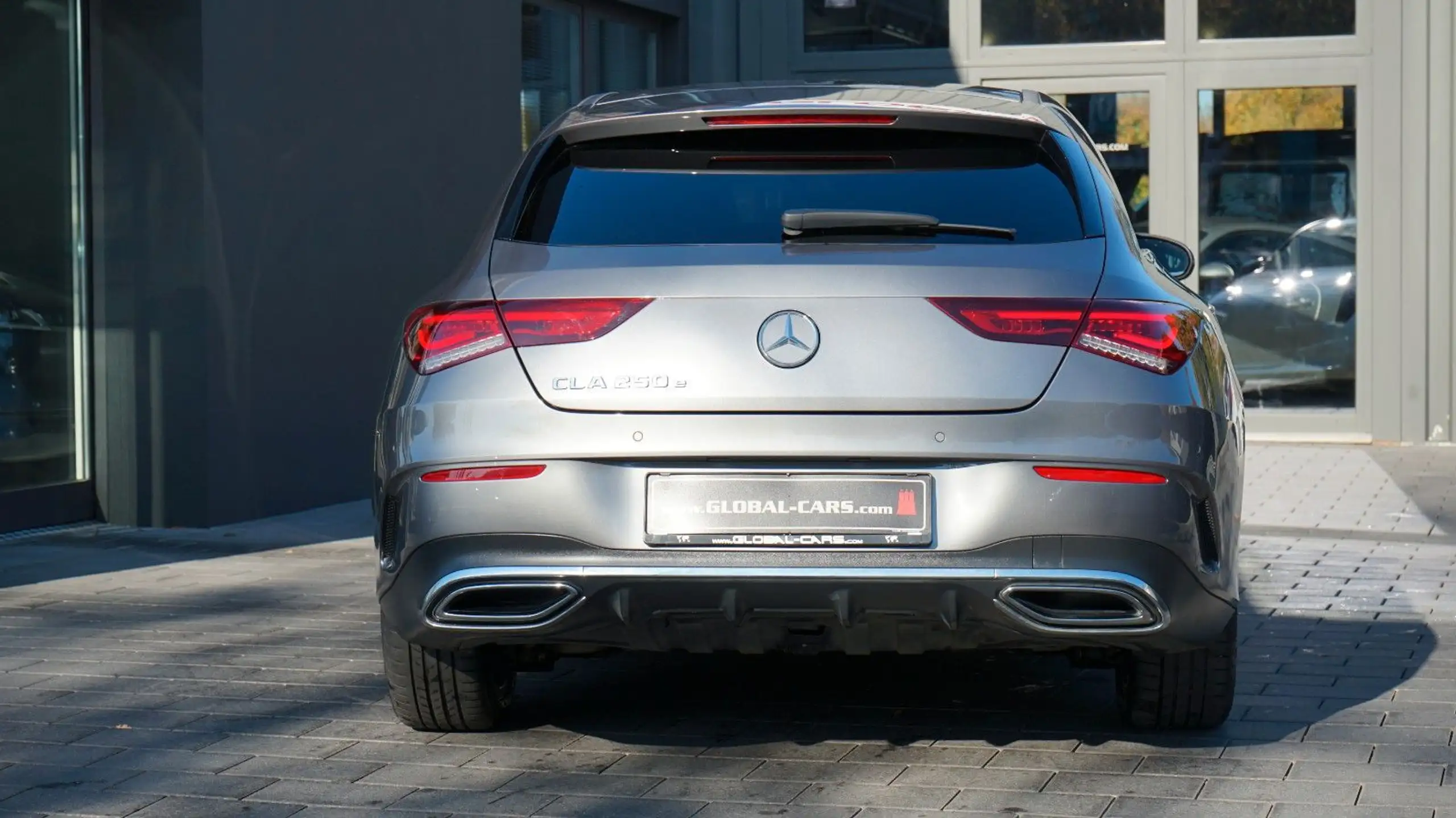 Mercedes-Benz - CLA 250