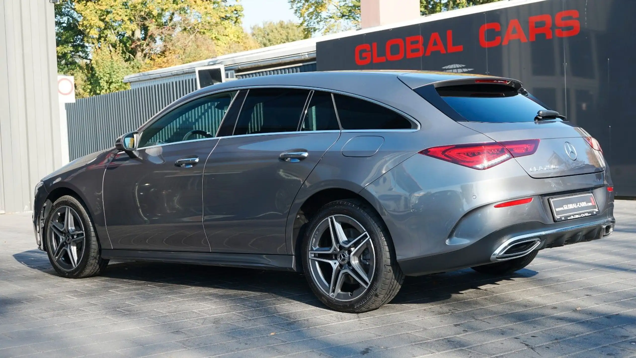 Mercedes-Benz - CLA 250