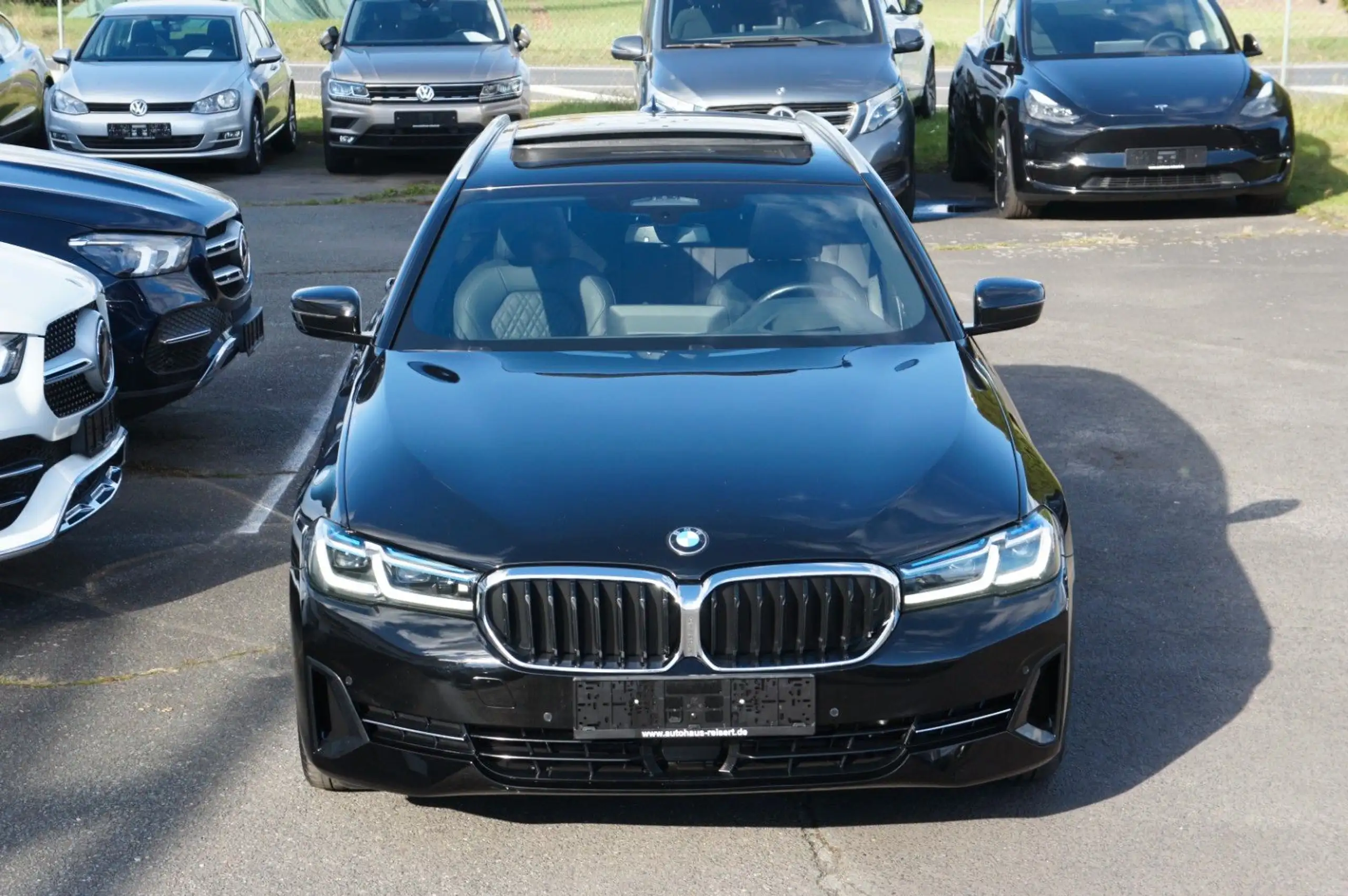 BMW - 530