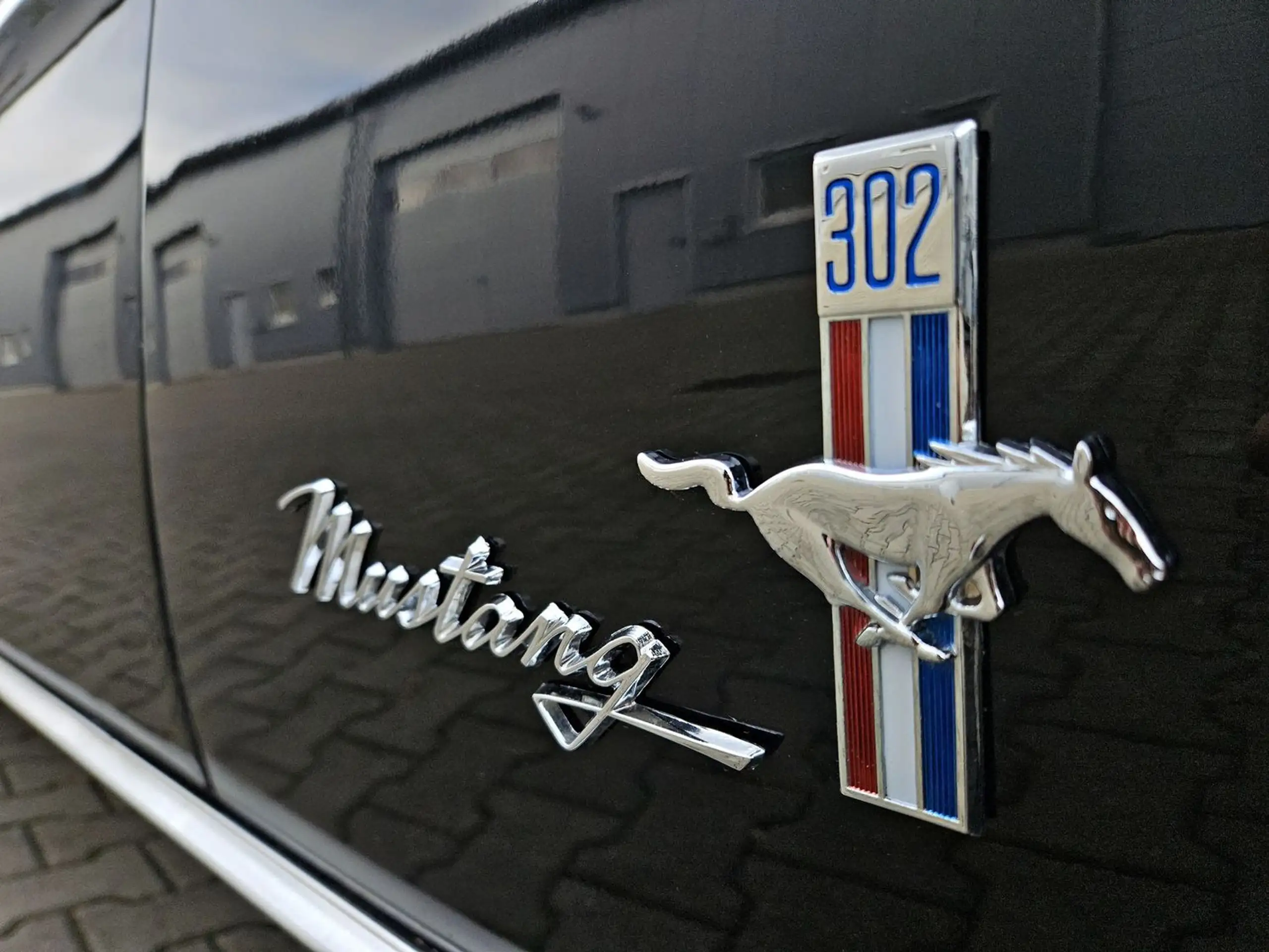 Ford - Mustang