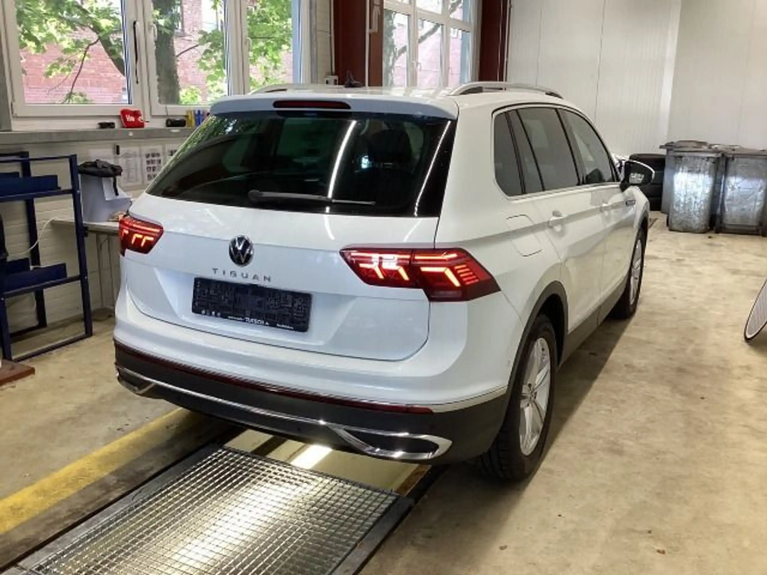 Volkswagen - Tiguan