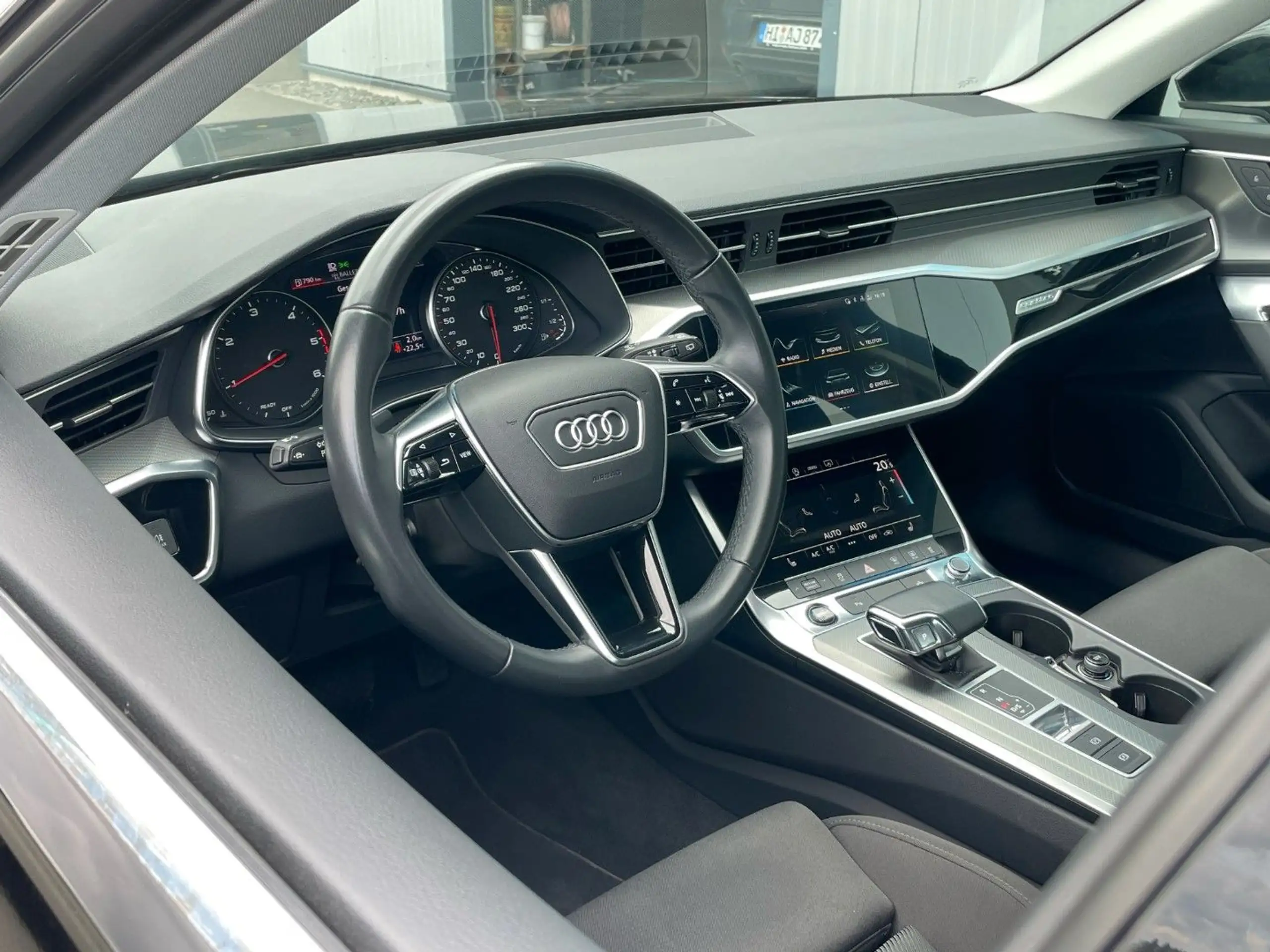 Audi - A6