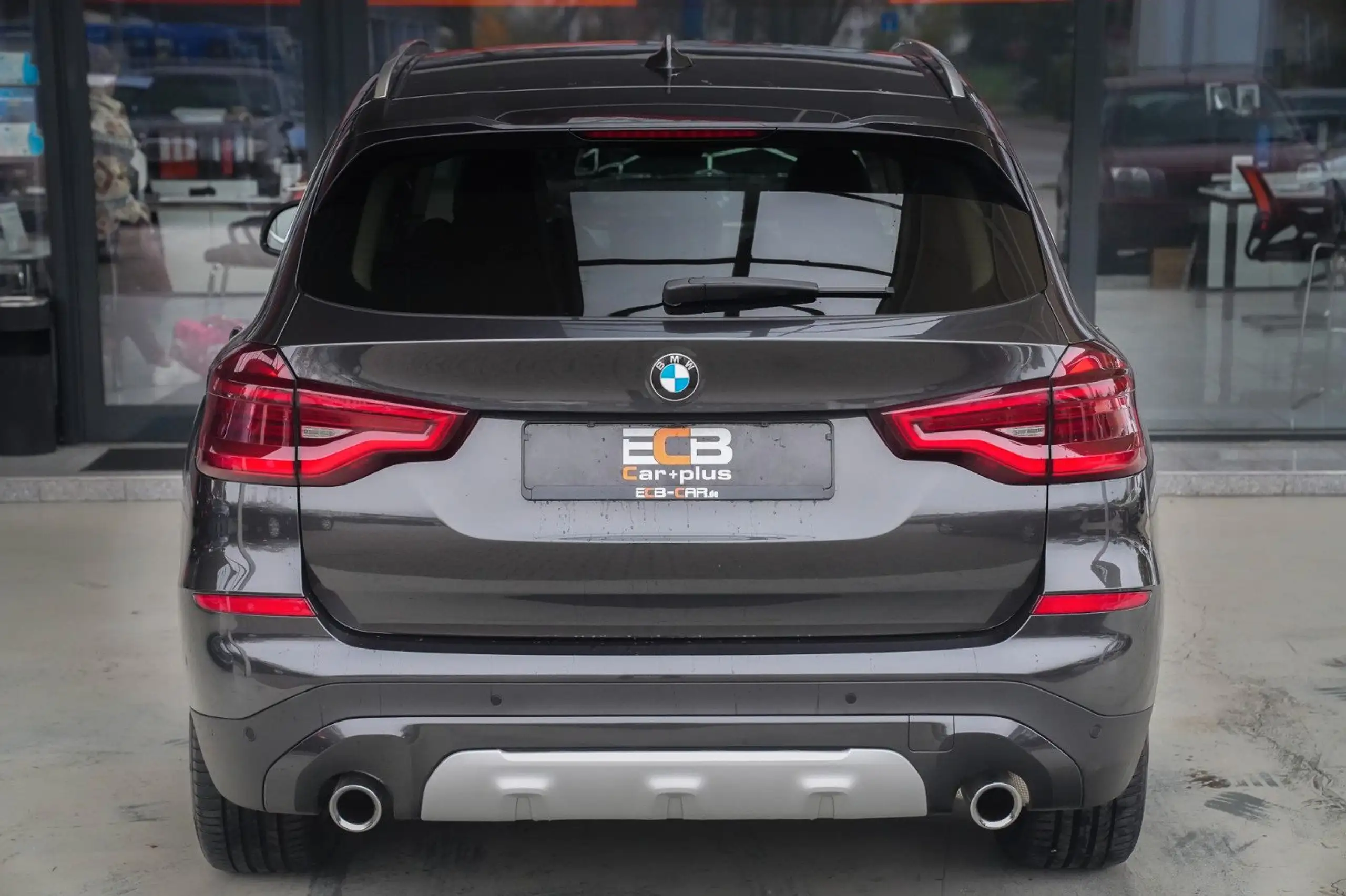 BMW - X3