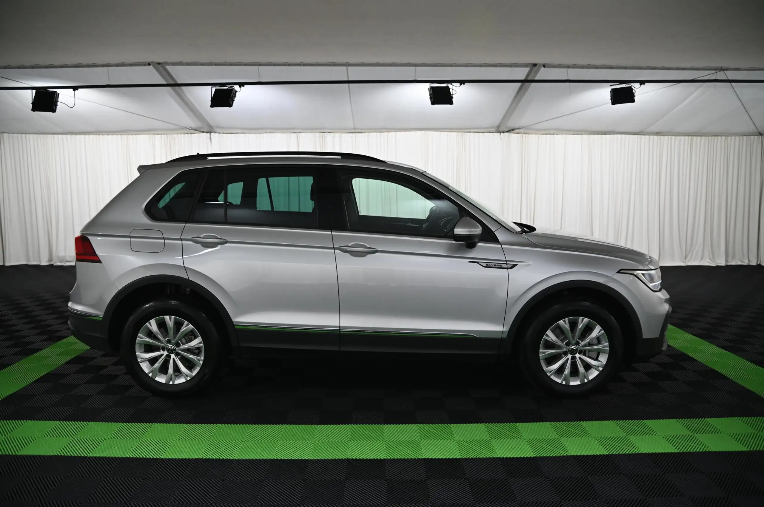 Volkswagen - Tiguan