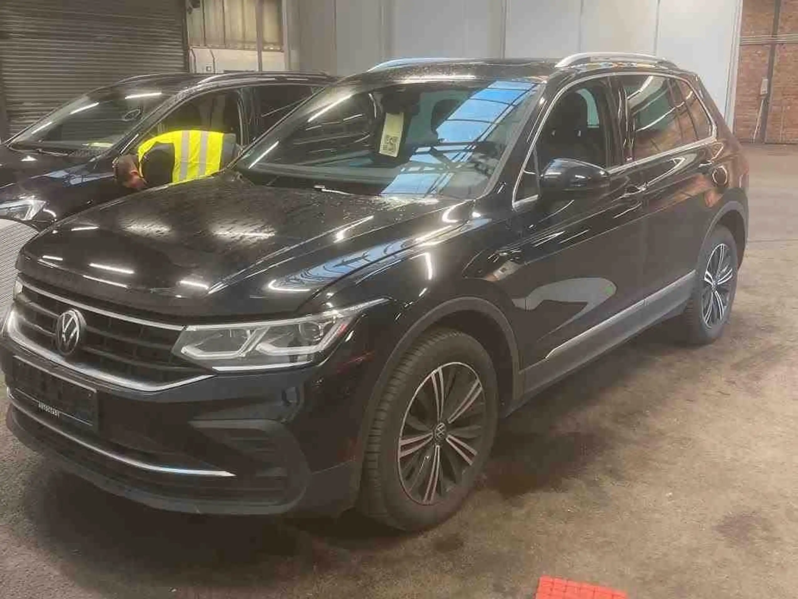 Volkswagen - Tiguan