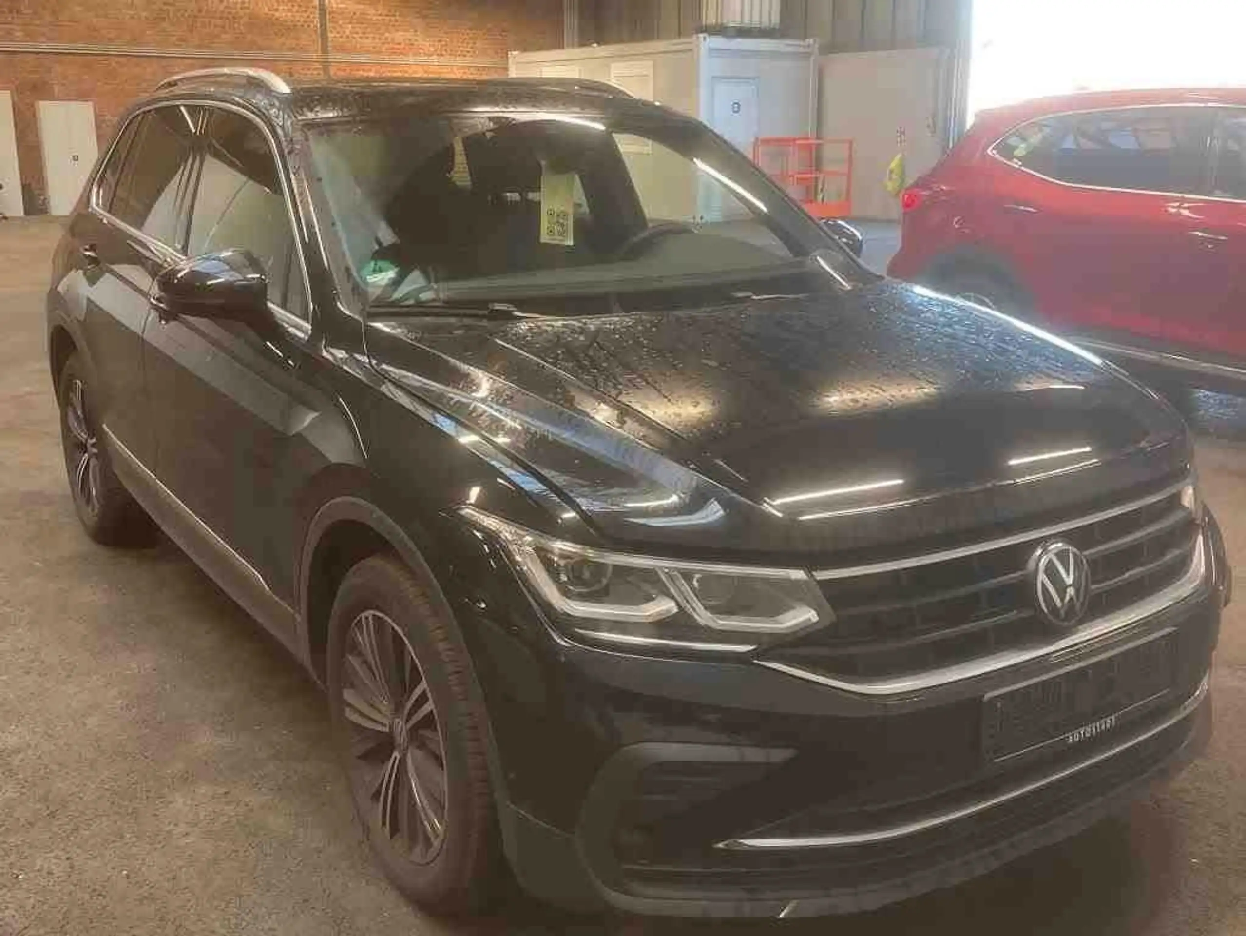 Volkswagen - Tiguan