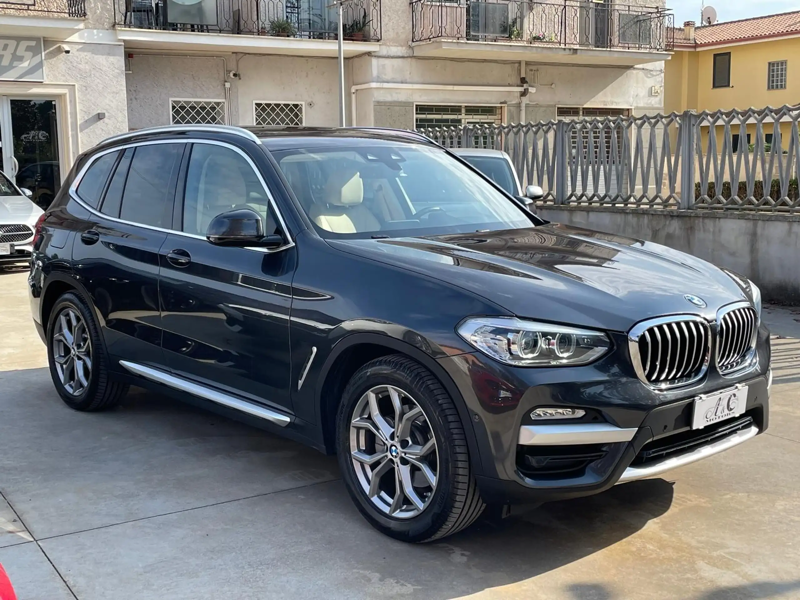 BMW - X3