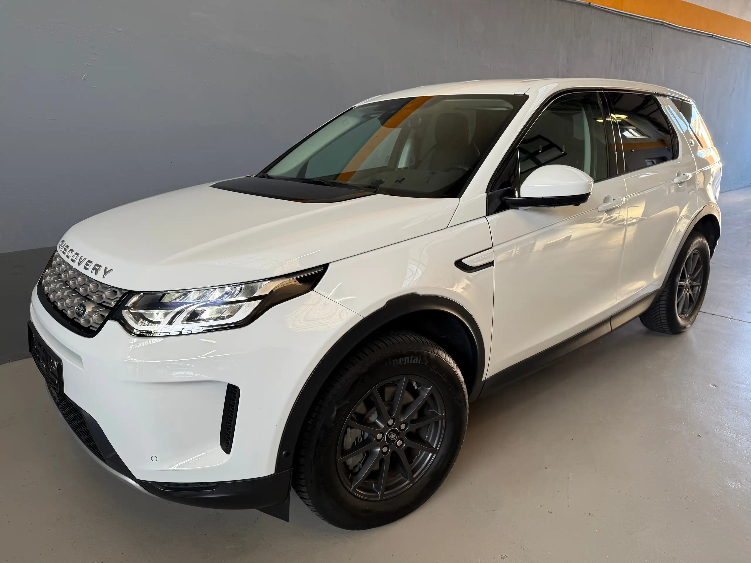 Land Rover - Discovery Sport