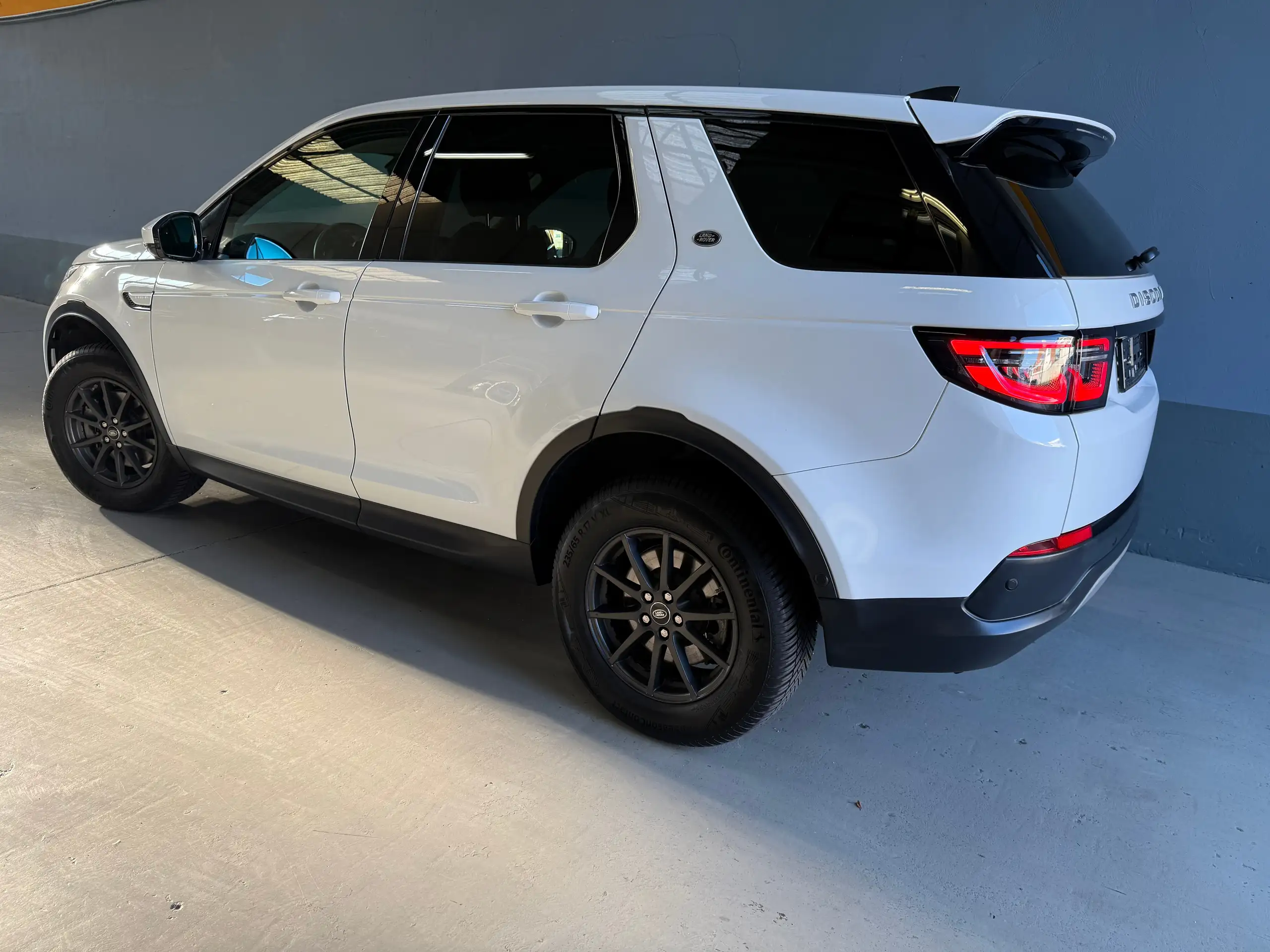 Land Rover - Discovery Sport