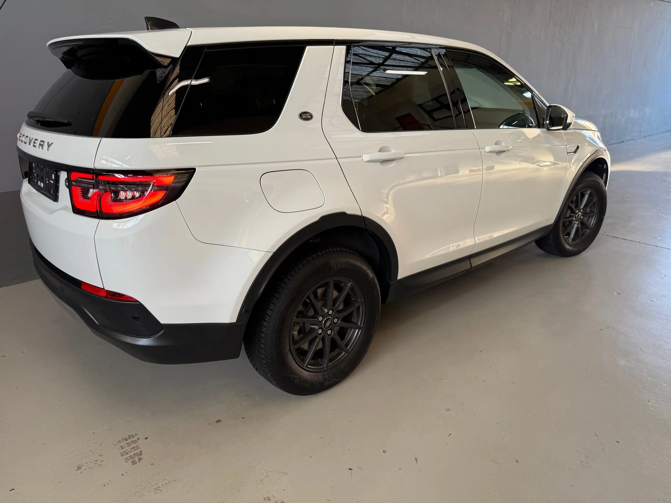 Land Rover - Discovery Sport