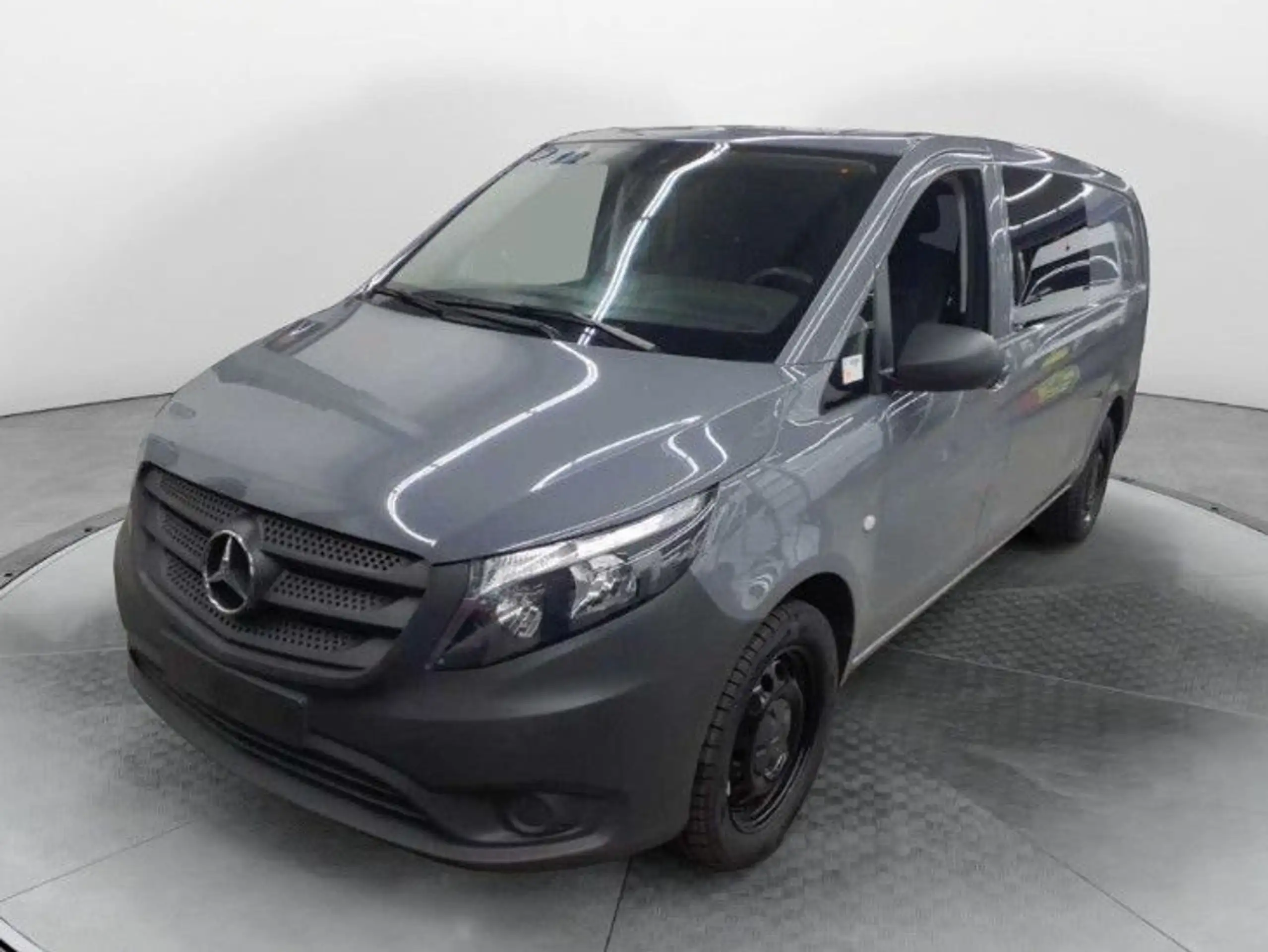 Mercedes-Benz - Vito