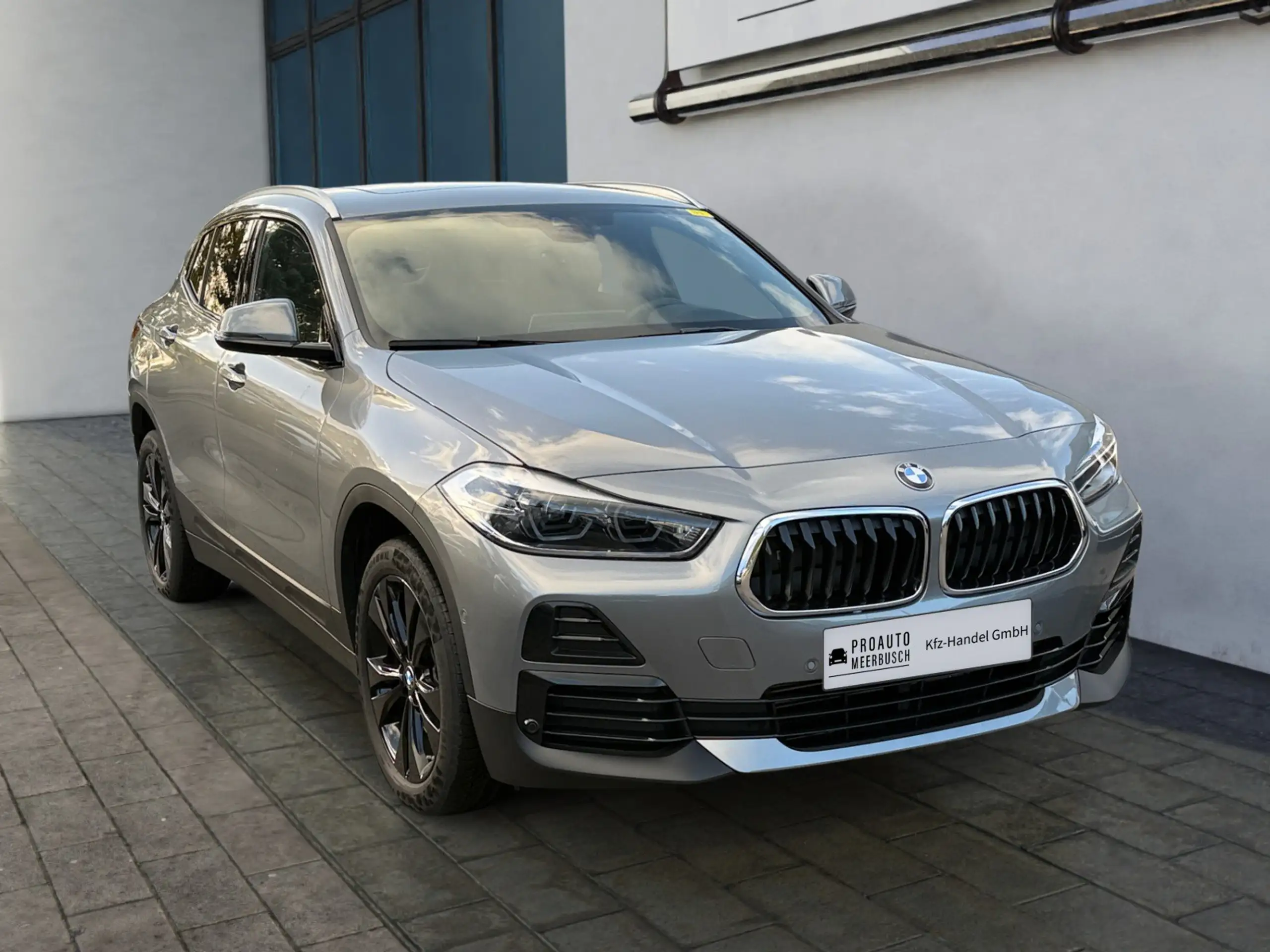 BMW - X2