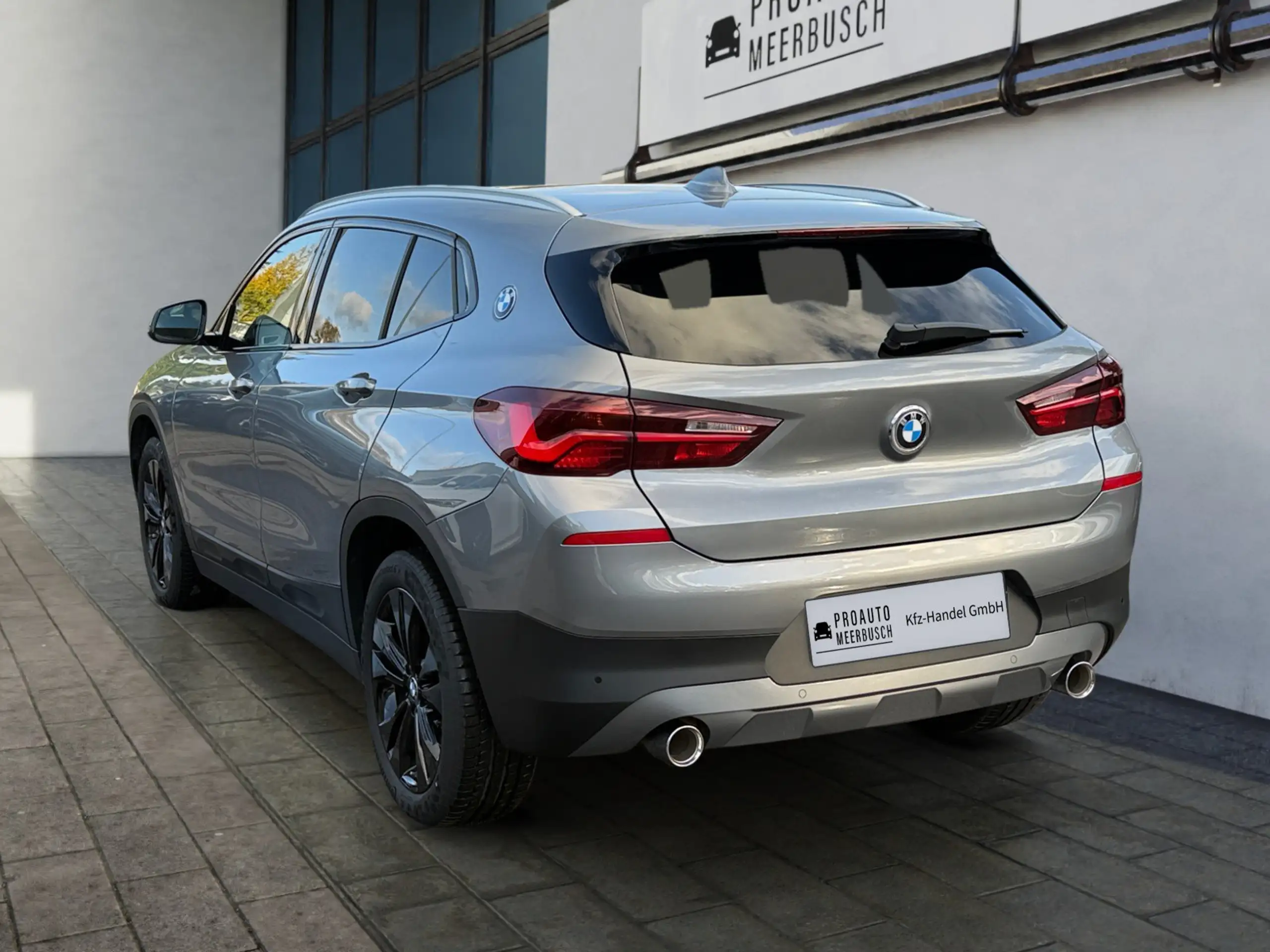 BMW - X2