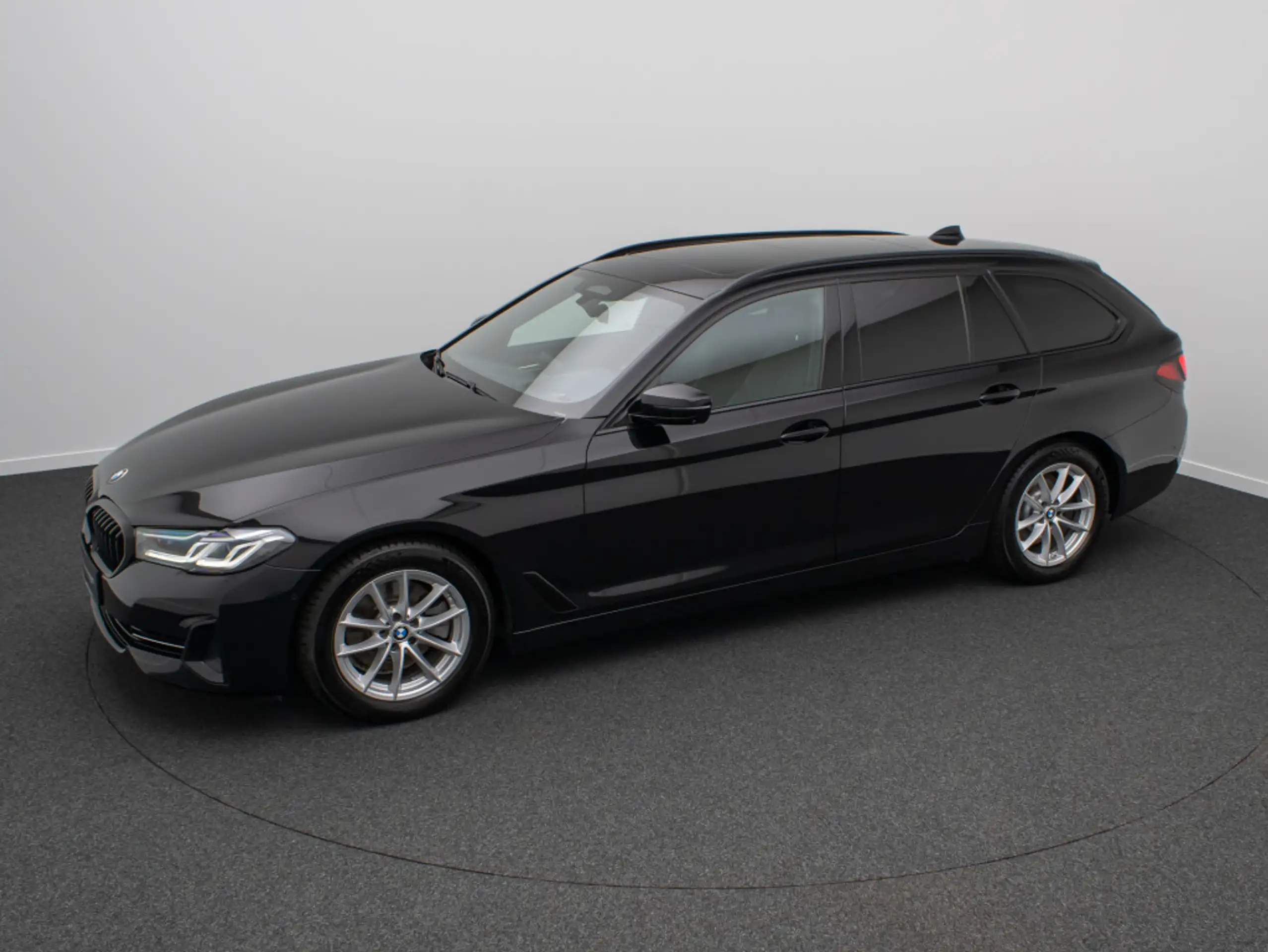 BMW - 520