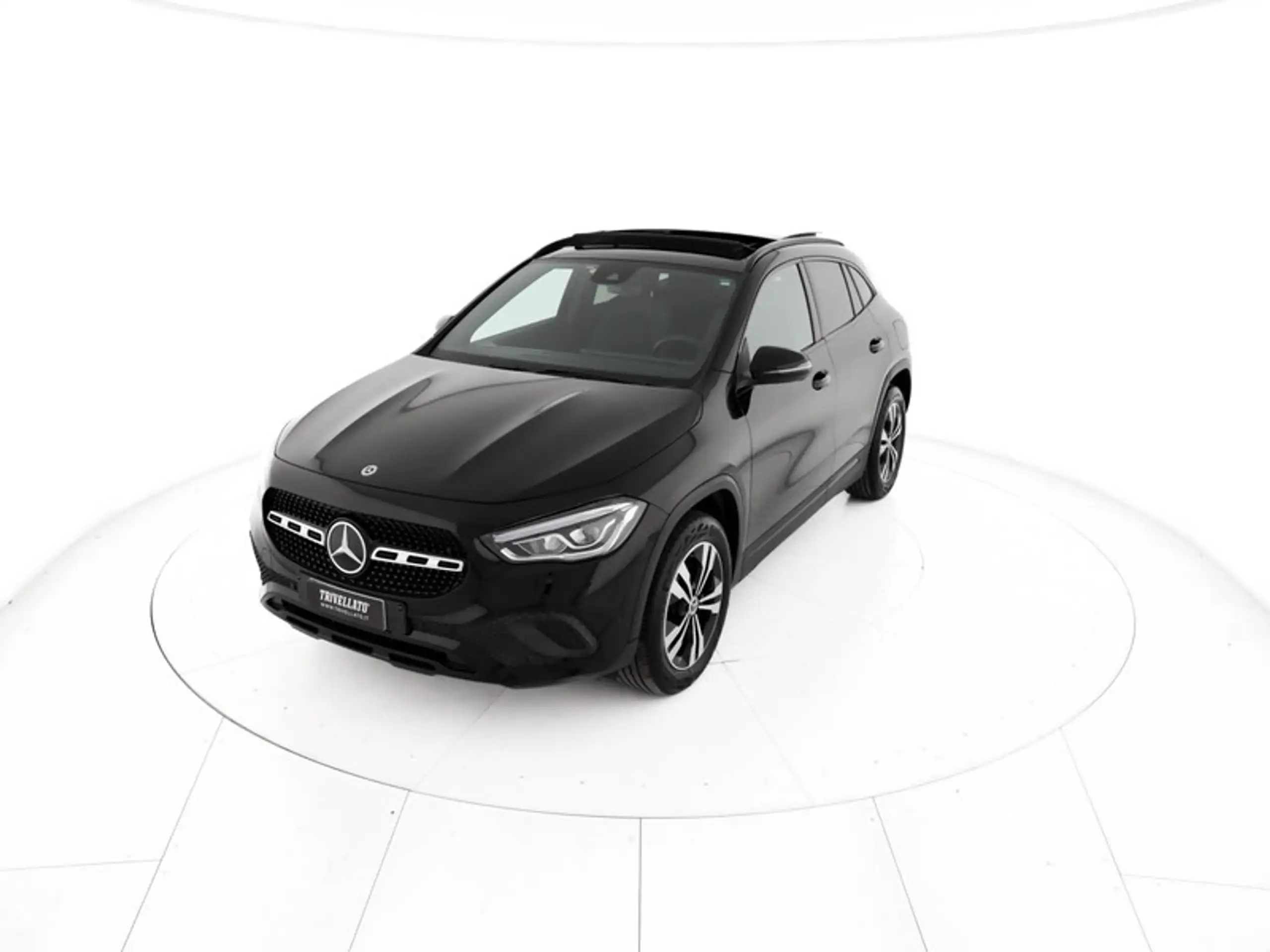 Mercedes-Benz - GLA 200