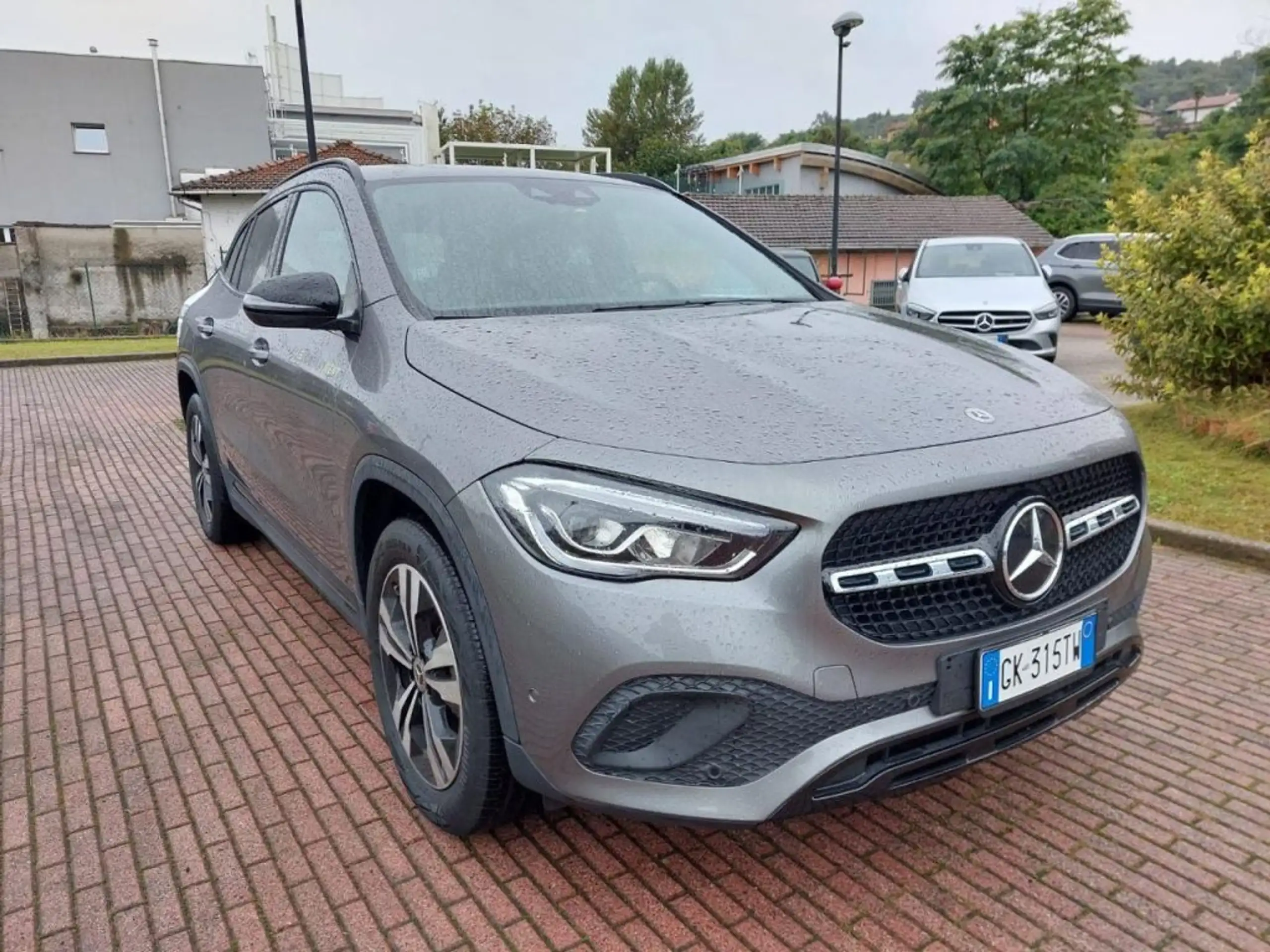 Mercedes-Benz - GLA 200