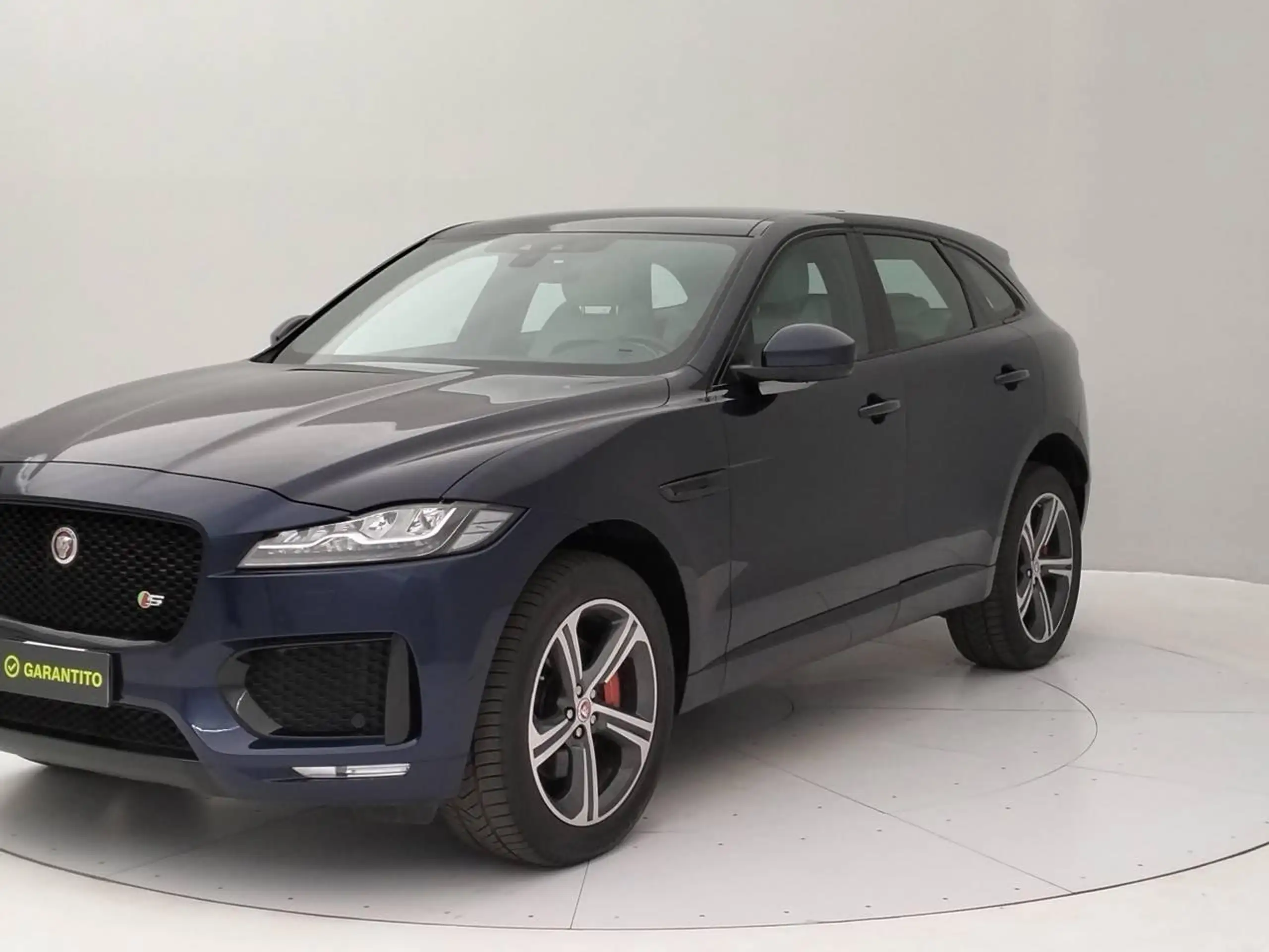 Jaguar - F-Pace